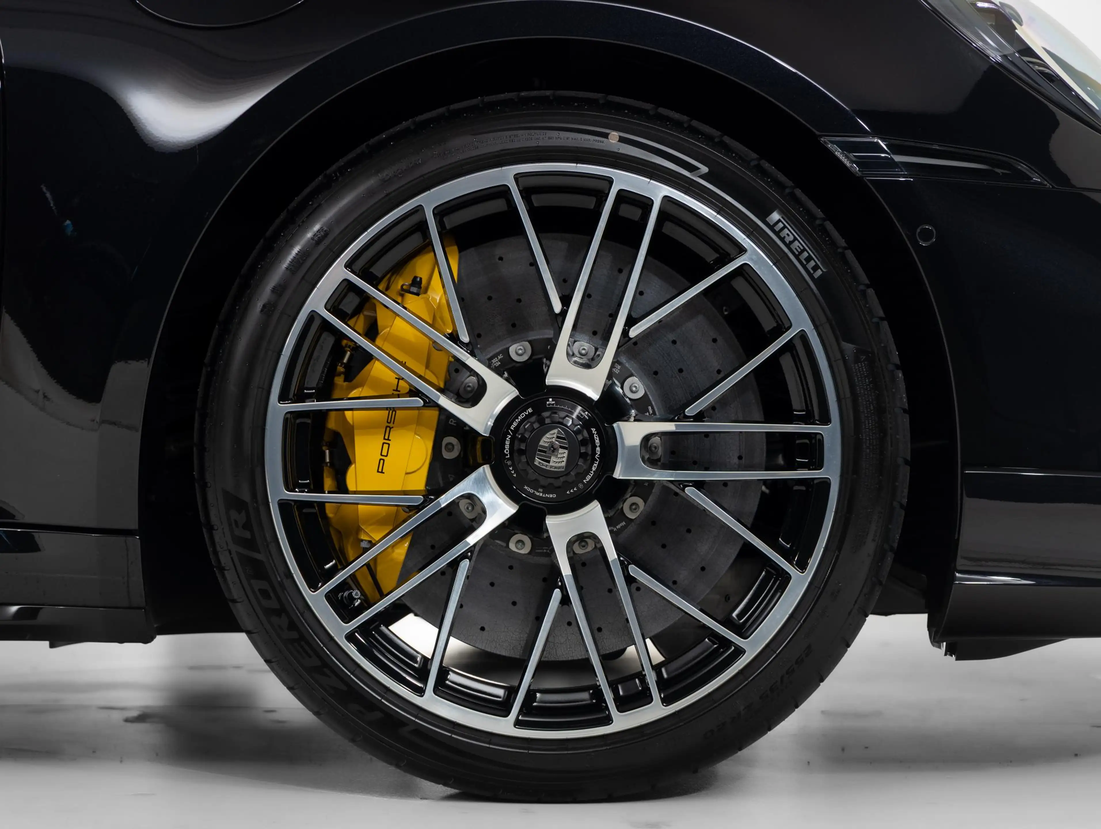 Porsche 992 Turbo S — photo 21