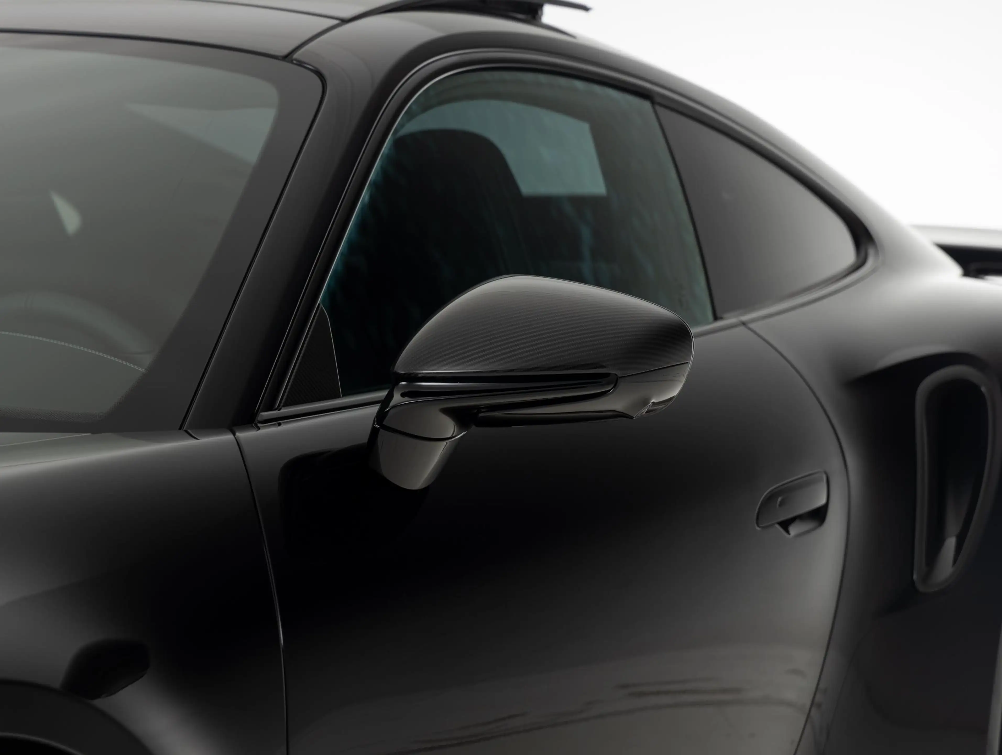 Porsche 992 Turbo S — photo 24
