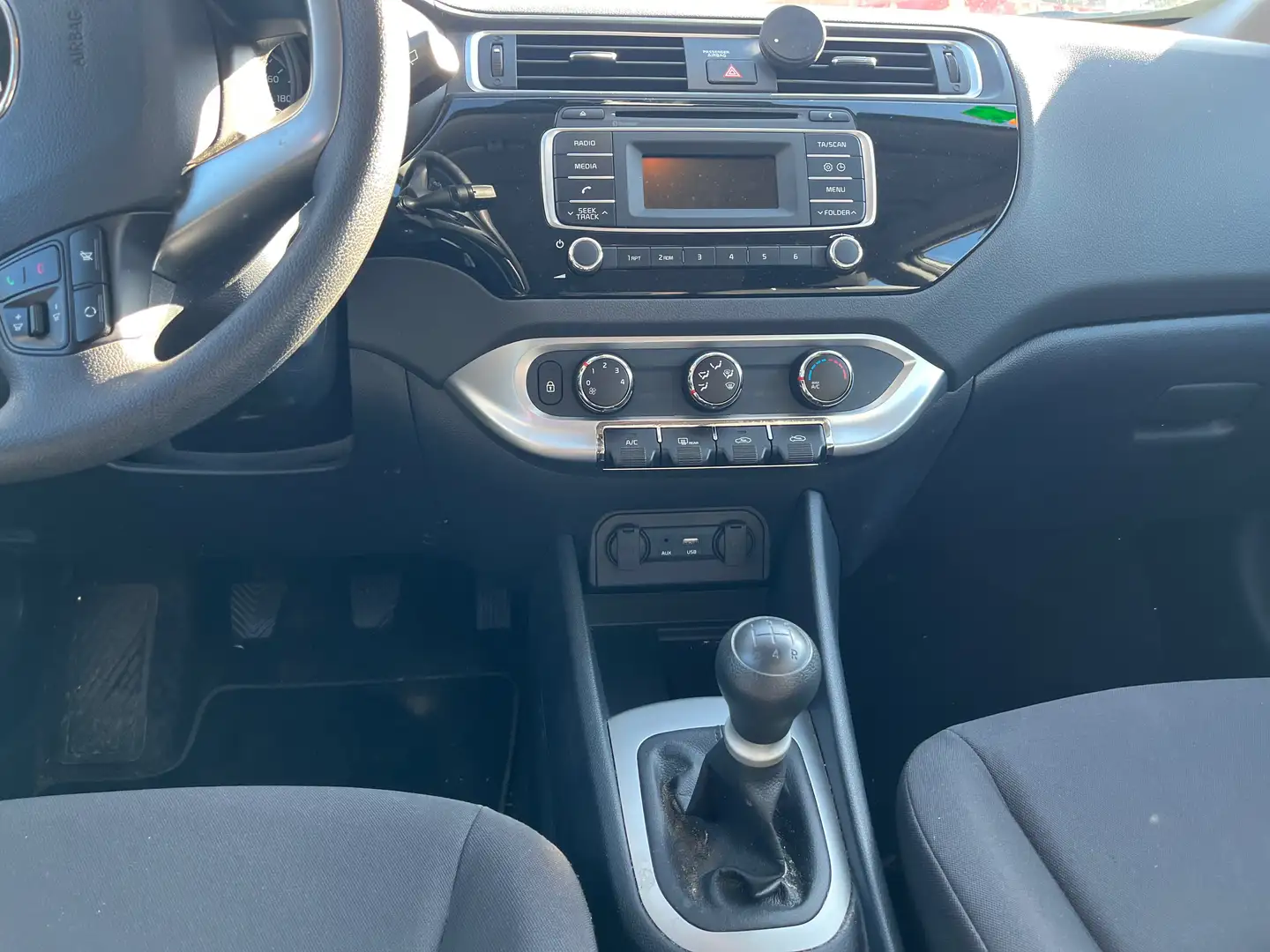 Kia Rio Rio 1.2 CVVT Tech Tech Blanc - 1