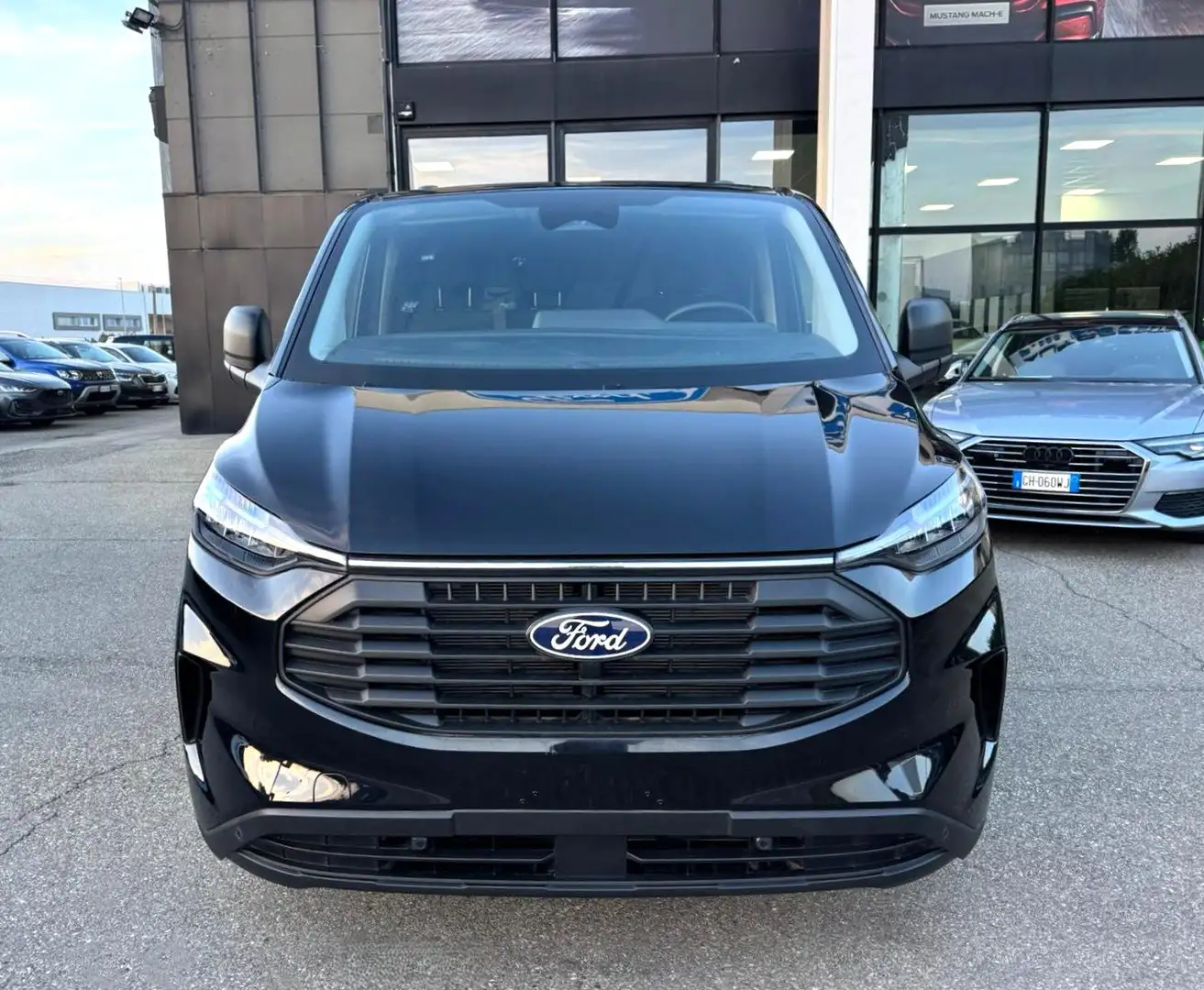 Ford Transit Custom 280 2.0 EcoBlue 136CV aut. PC Trend KM ZERO Negro - 2
