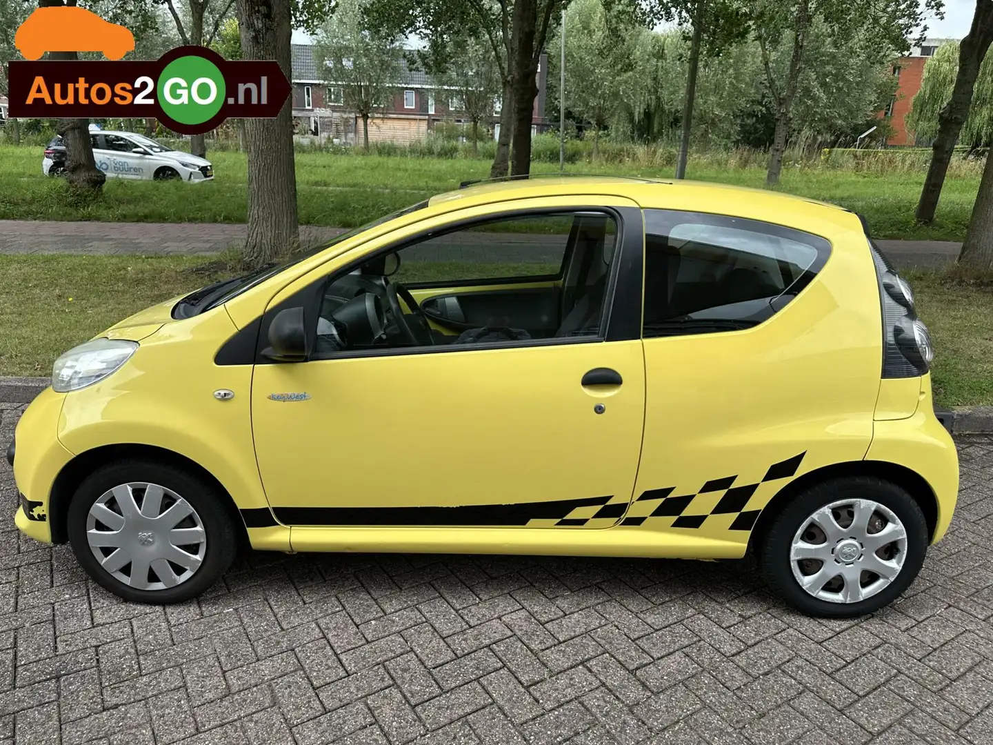 Peugeot 107 1.0-12V XR Geel - 2