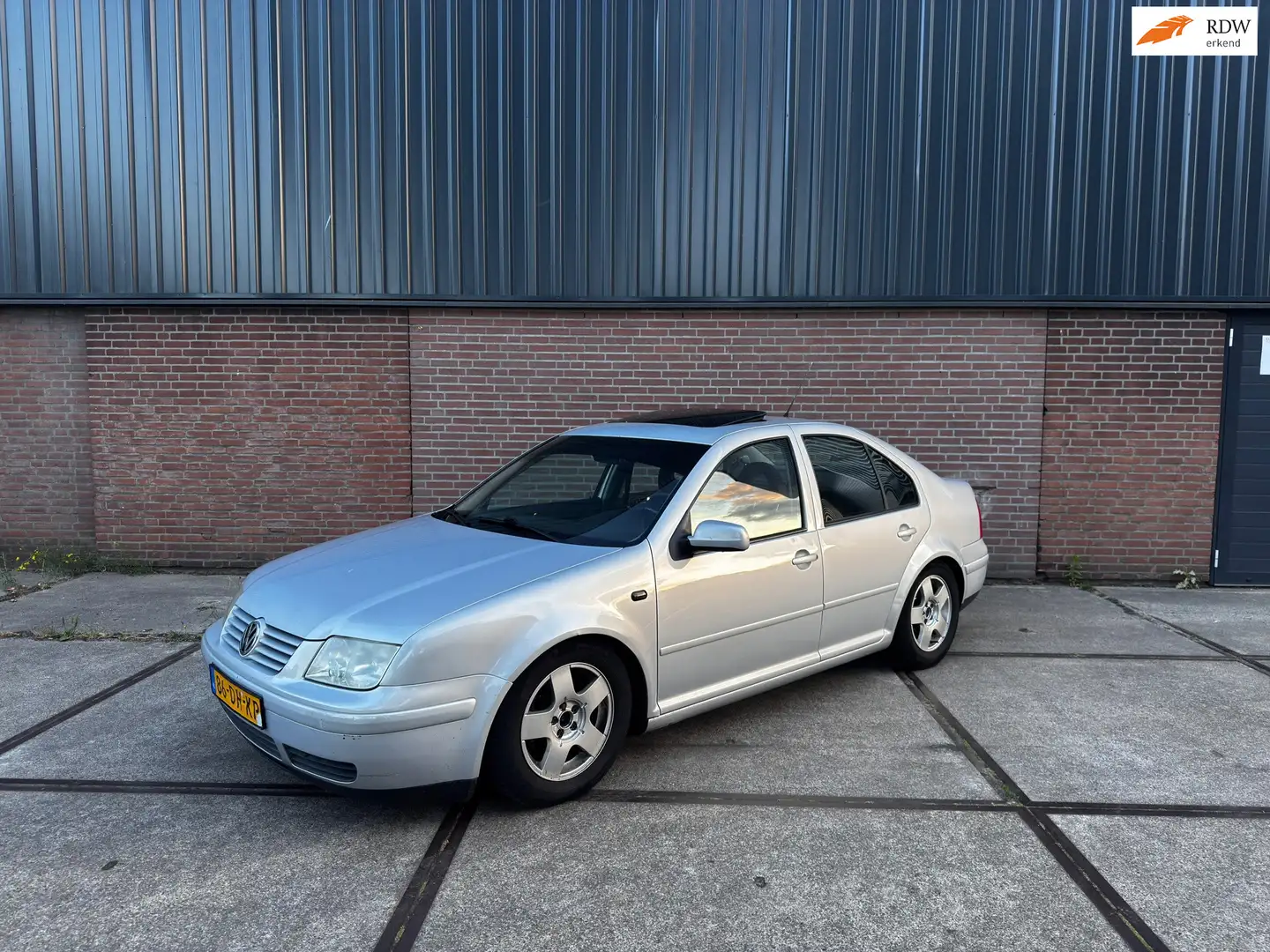 Volkswagen Bora 2.0 Trendline automaat Grijs - 1