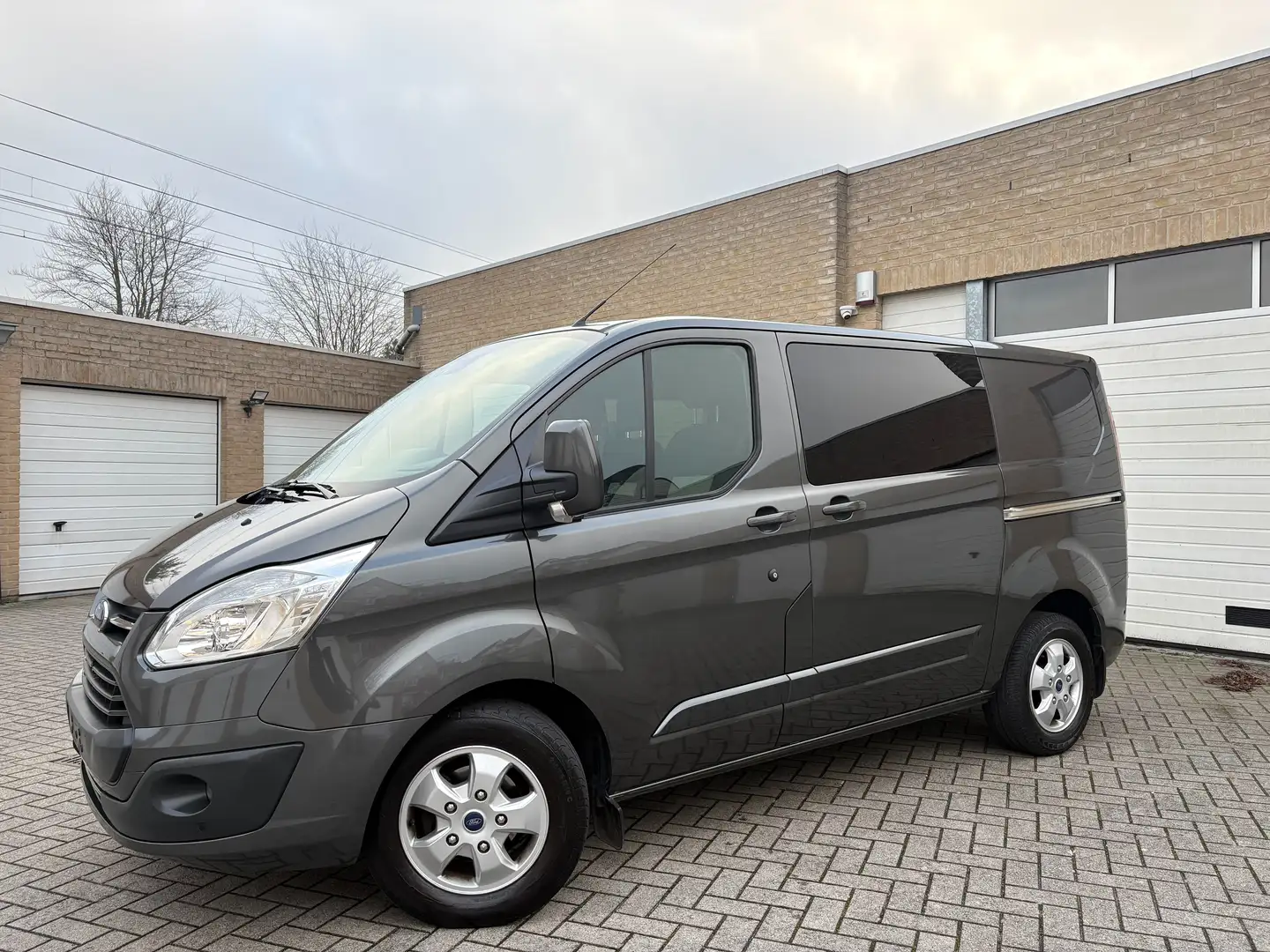 Ford Transit Custom Transit Custom L1H1/ Dubbele Cabine /12 M Garantie Gris - 2