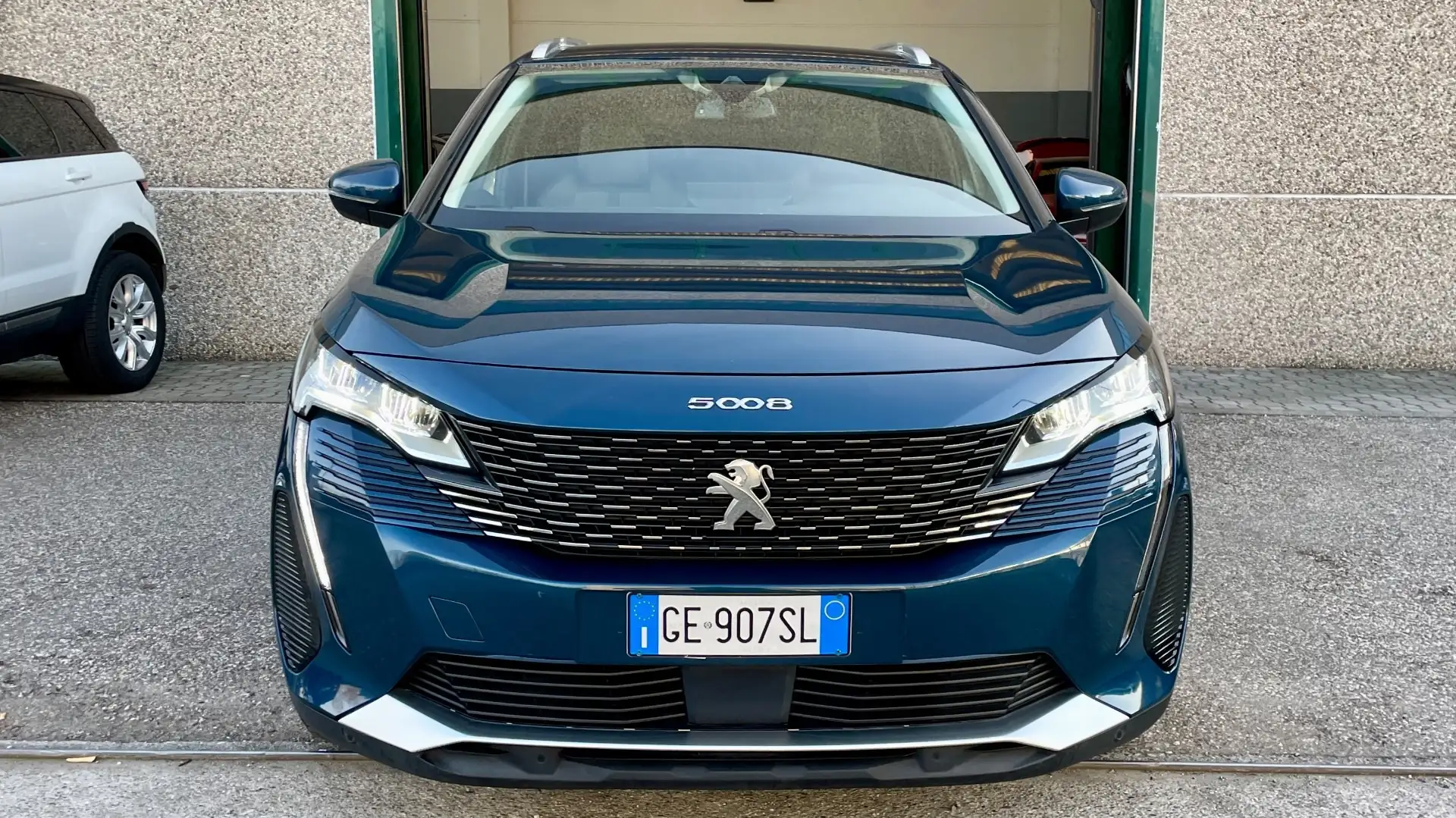 Peugeot 5008 PEUGEOT 5008 1.5 ALLURE 131CV - SETTE POSTI, FULL Blau - 2