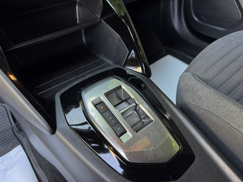 Peugeot 2008 2008 1.2 PureTech Style S ** GARANTIE** — photo 15