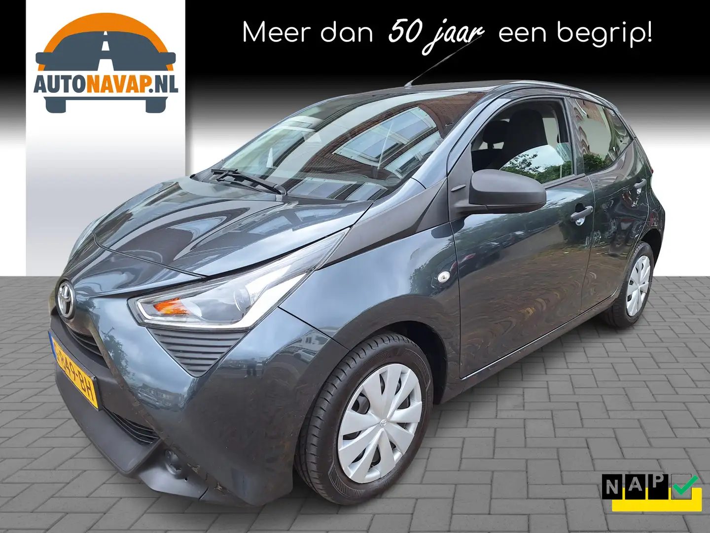 Toyota Aygo 1.0 VVT-i X-Fun 5Drs /Airco/Led/Garantie Grijs - 1