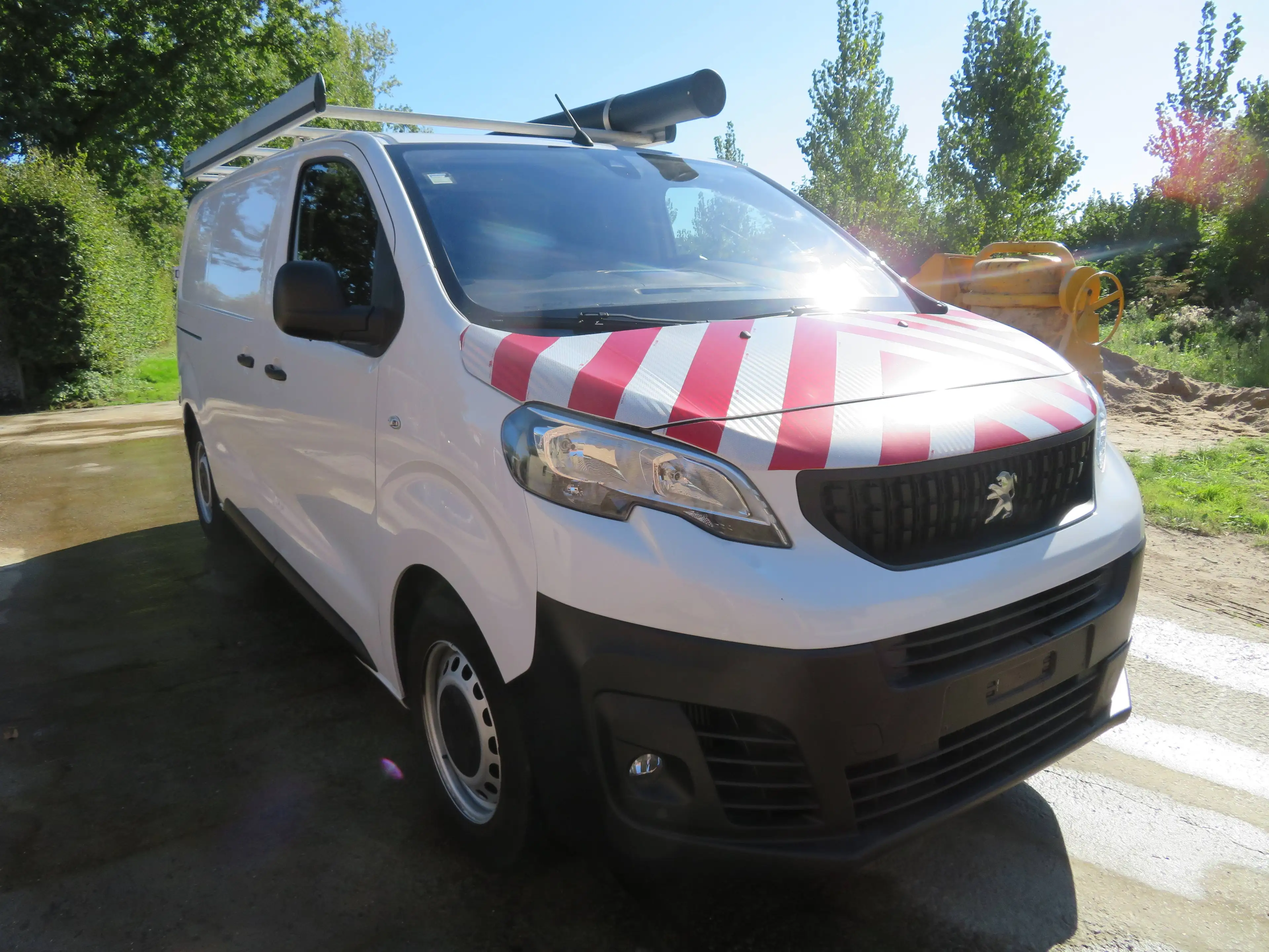 Peugeot Expert 2.0 BlueHDI - Dakdrager & ingericht - L2