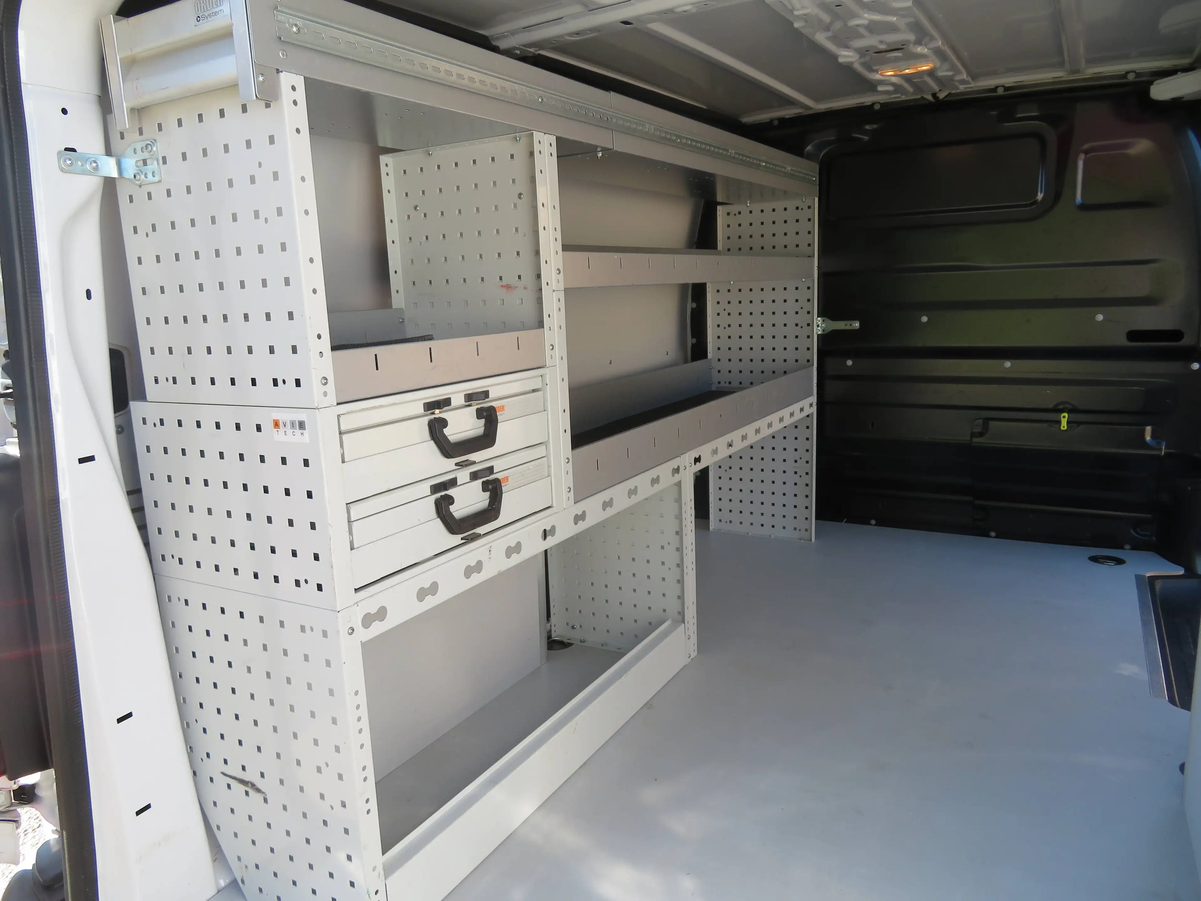 Peugeot Expert 2.0 BlueHDI - Dakdrager & ingericht - L2 — photo 11