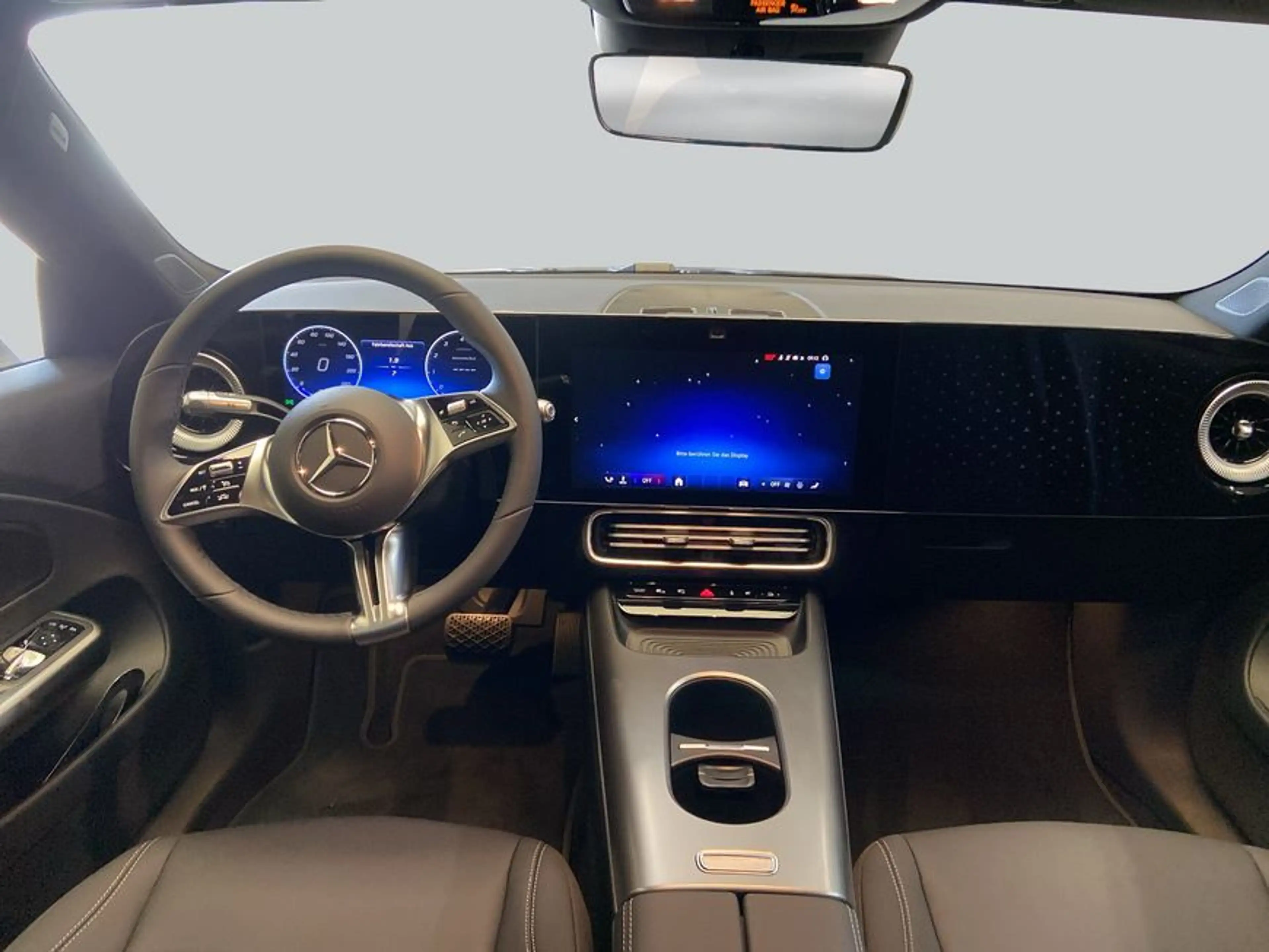 Mercedes-Benz CLA 180 CLA — photo 13