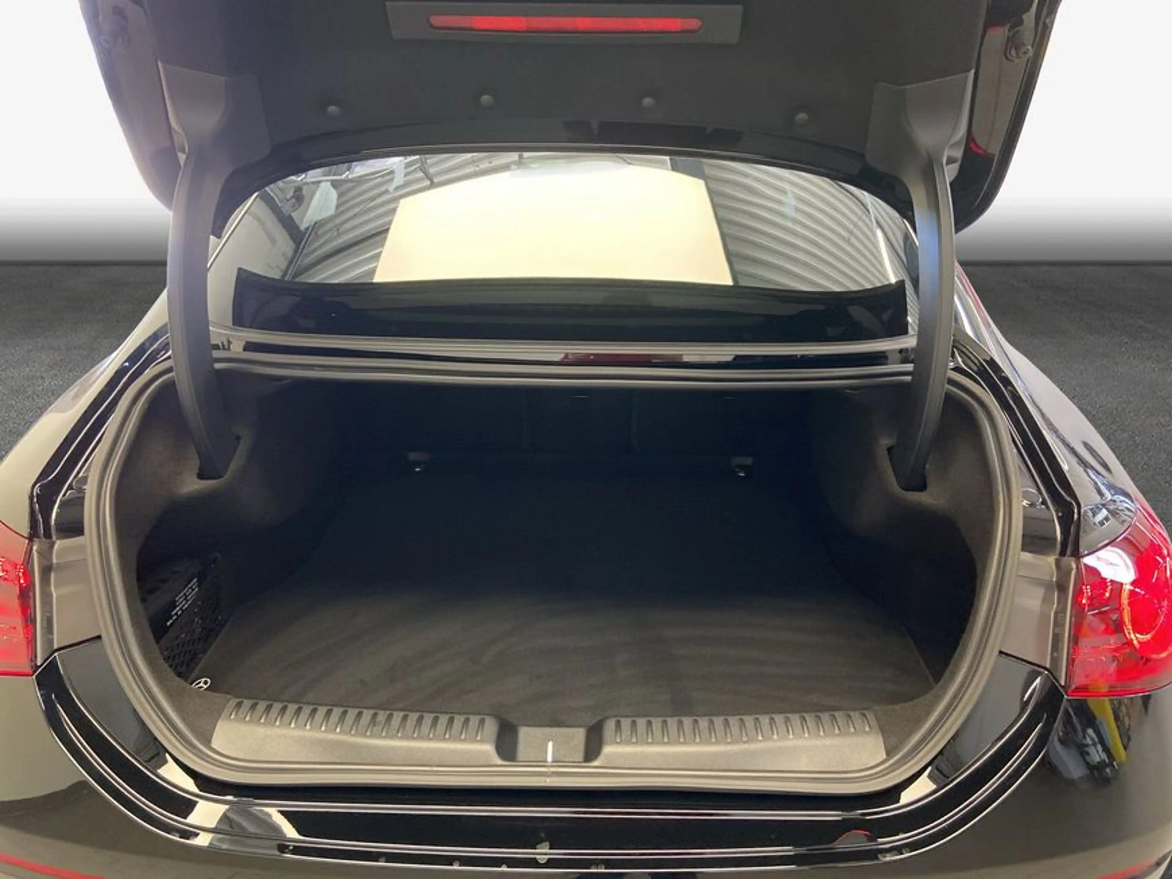 Mercedes-Benz CLA 180 CLA — photo 8