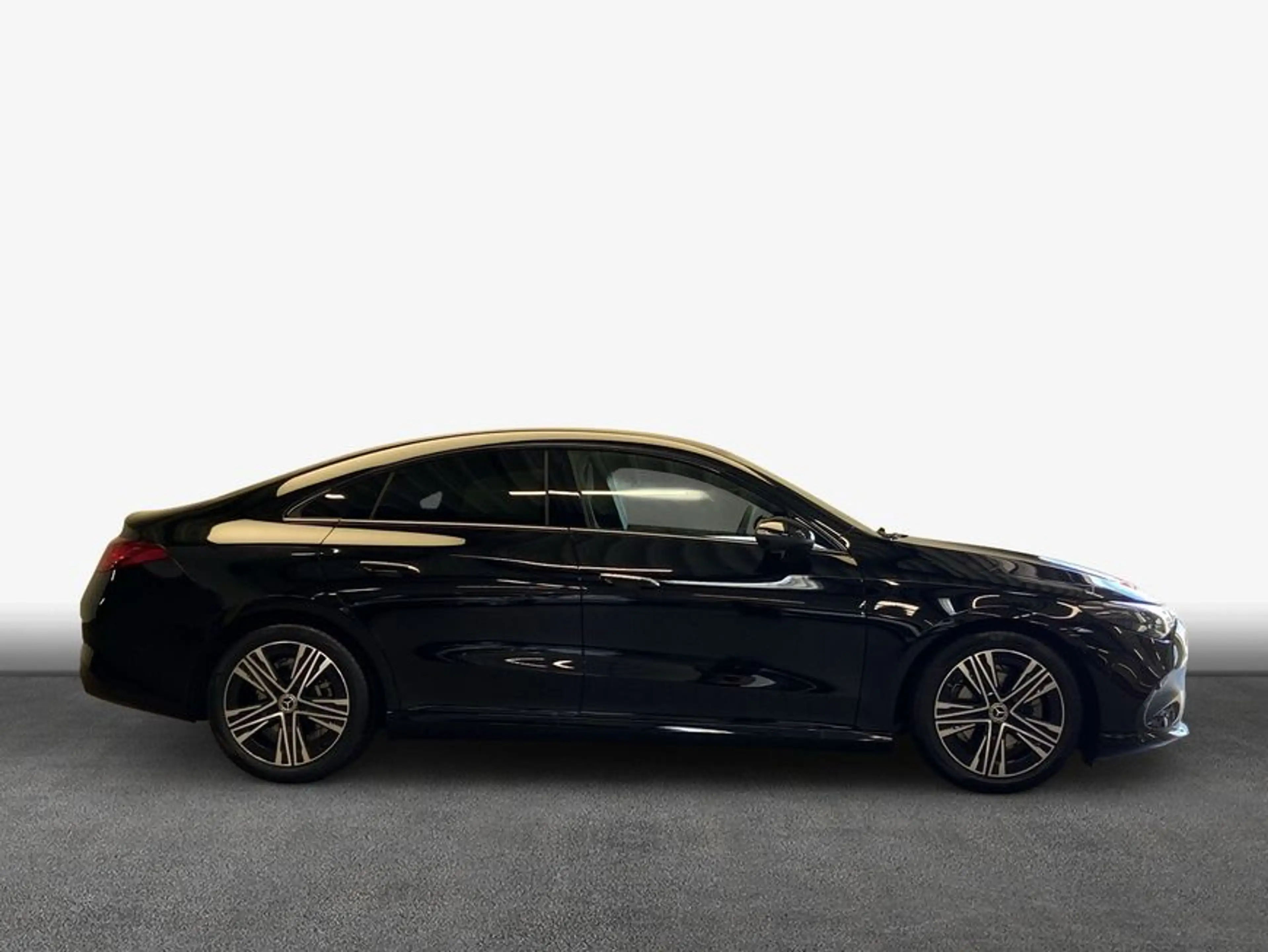 Mercedes-Benz CLA 180 CLA — photo 4