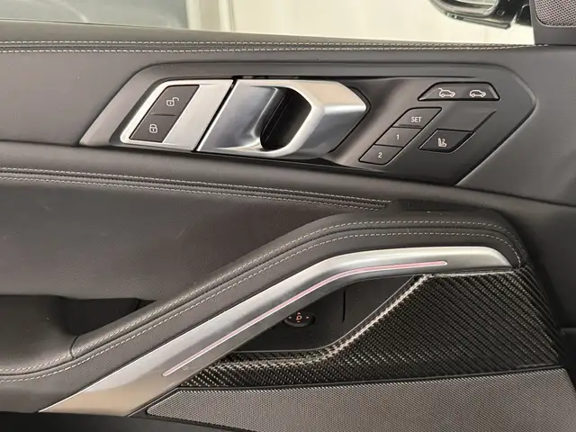 BMW X6 xDrive40d M-Sportpaket Pro / AHK Ansicht 18