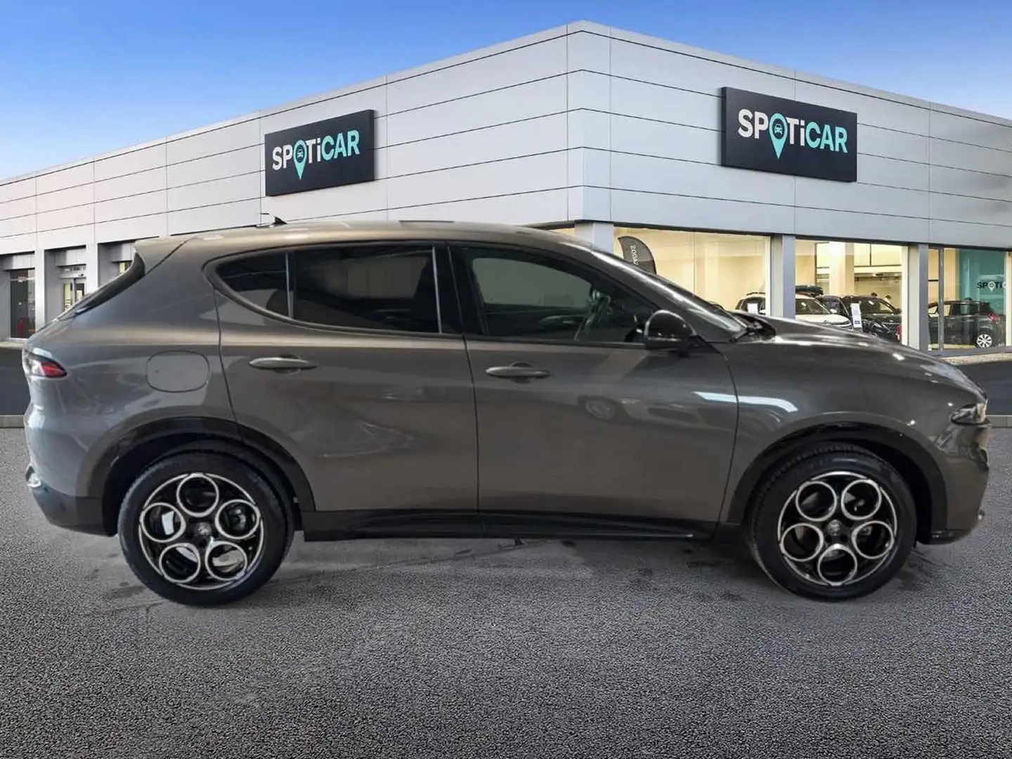 Alfa Romeo Tonale 1.6 diesel 130 CV TCT6 Veloce Grau - 2