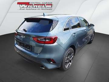 Fotografie 3 des Kia Ceed / cee'd 1.5T 48V DCT Ultimate Edition Style