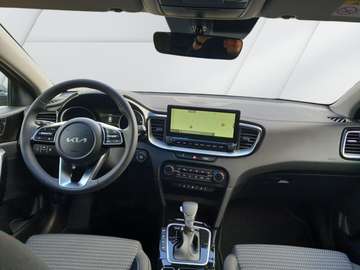 Fotografie 8 des Kia Ceed / cee'd 1.5T 48V DCT Ultimate Edition Style