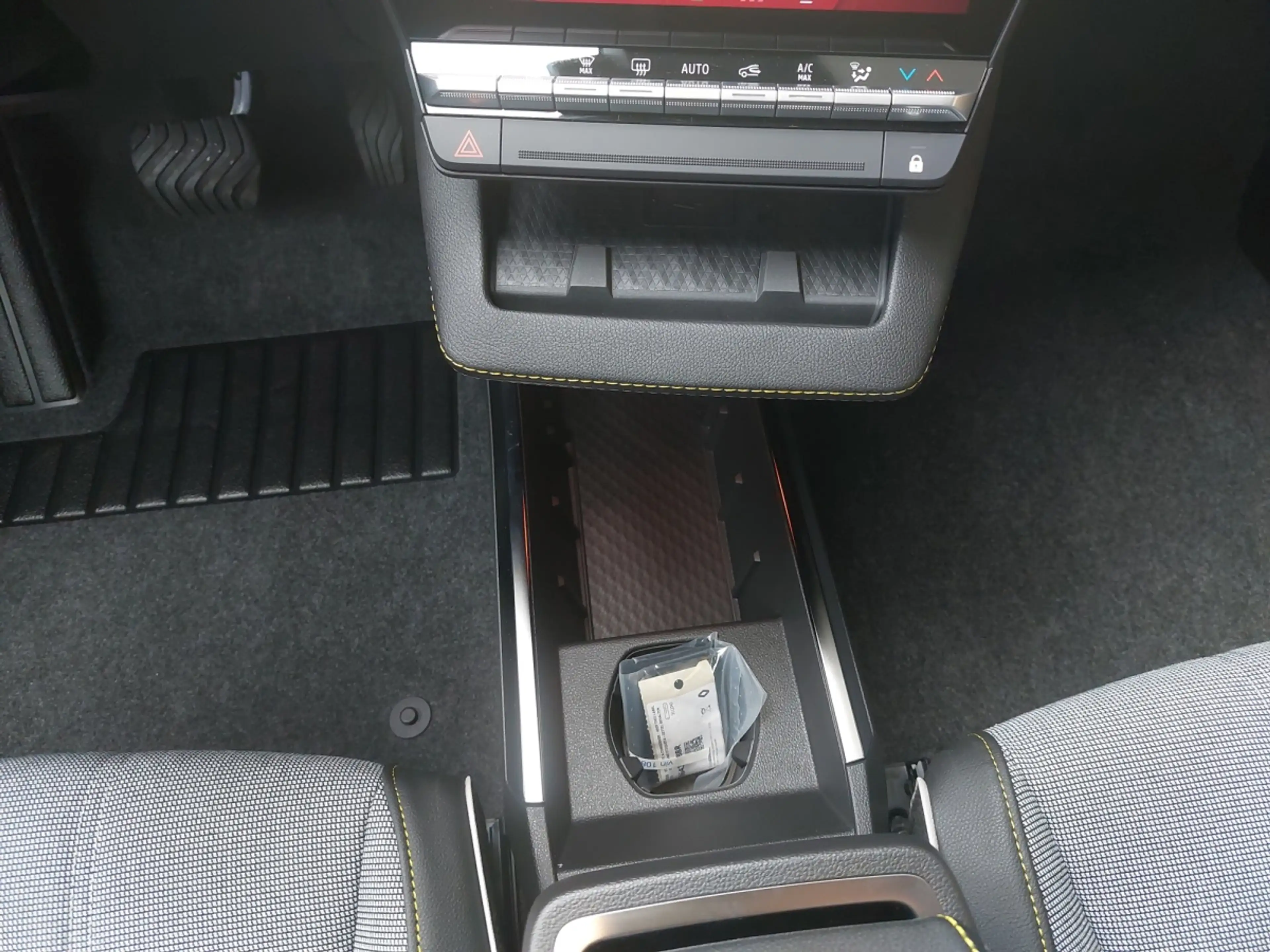 Renault Scenic E-TECH ELECTRIC Techno 220 PS long range — photo 9