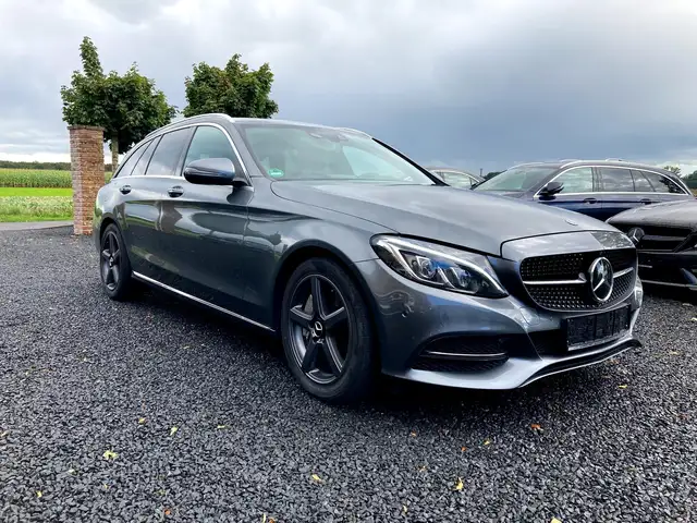 Mercedes-Benz C 400 C 400 T 4Matic //Luftf.//Distr. //Head up//360°