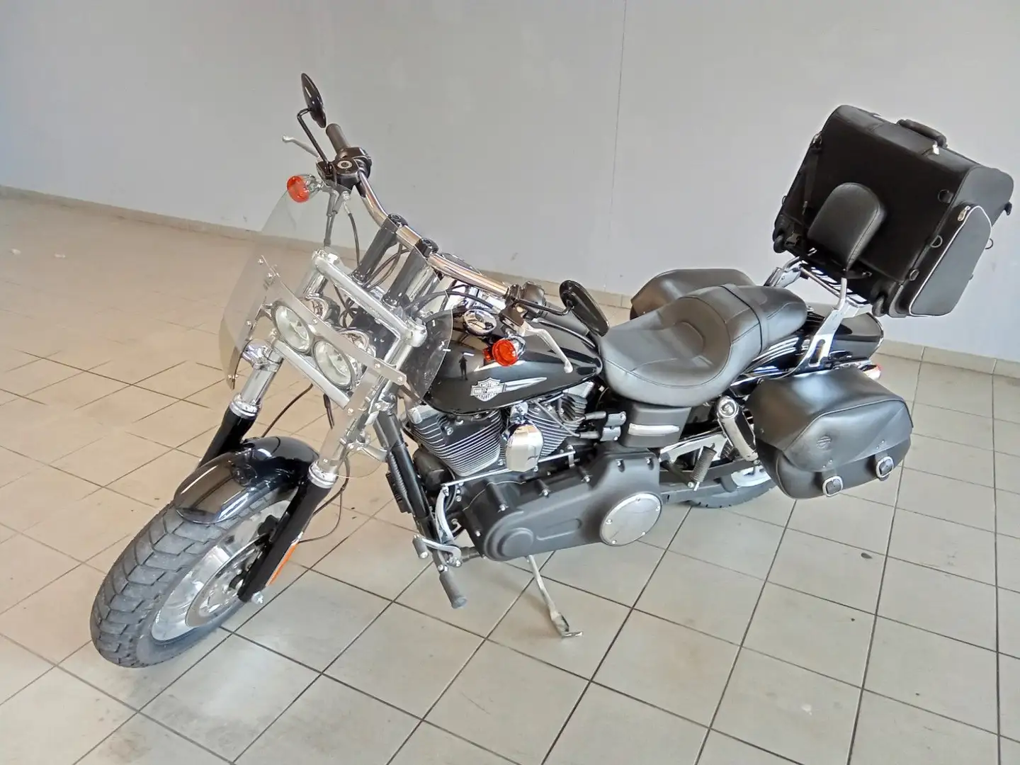 Harley-Davidson FXD Dyna Super Glide) Schwarz - 1