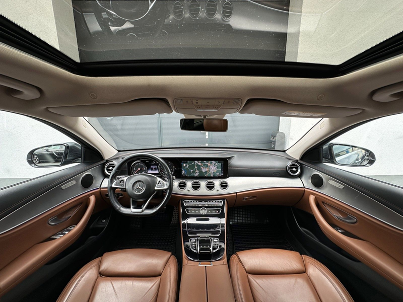 Mercedes-Benz E 400 4Matic 9G*AMG-LINE*2H*COMAND*KAMERA*LEDER*
