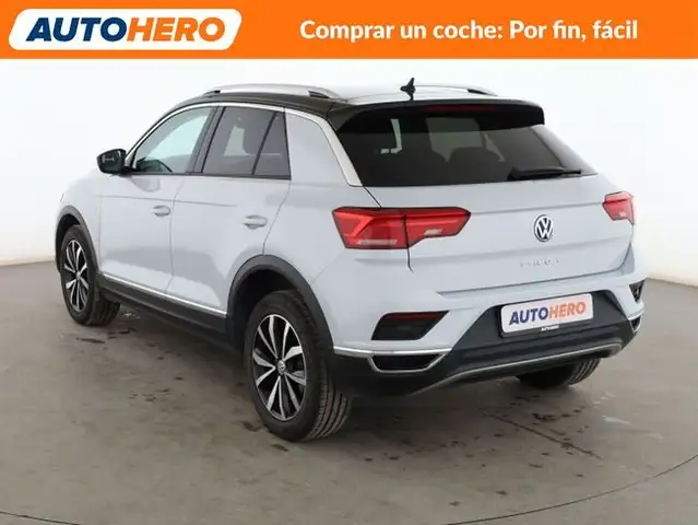Volkswagen T-Roc view 4