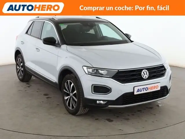 Volkswagen T-Roc view 8