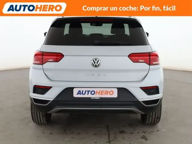 Volkswagen T-Roc view 5