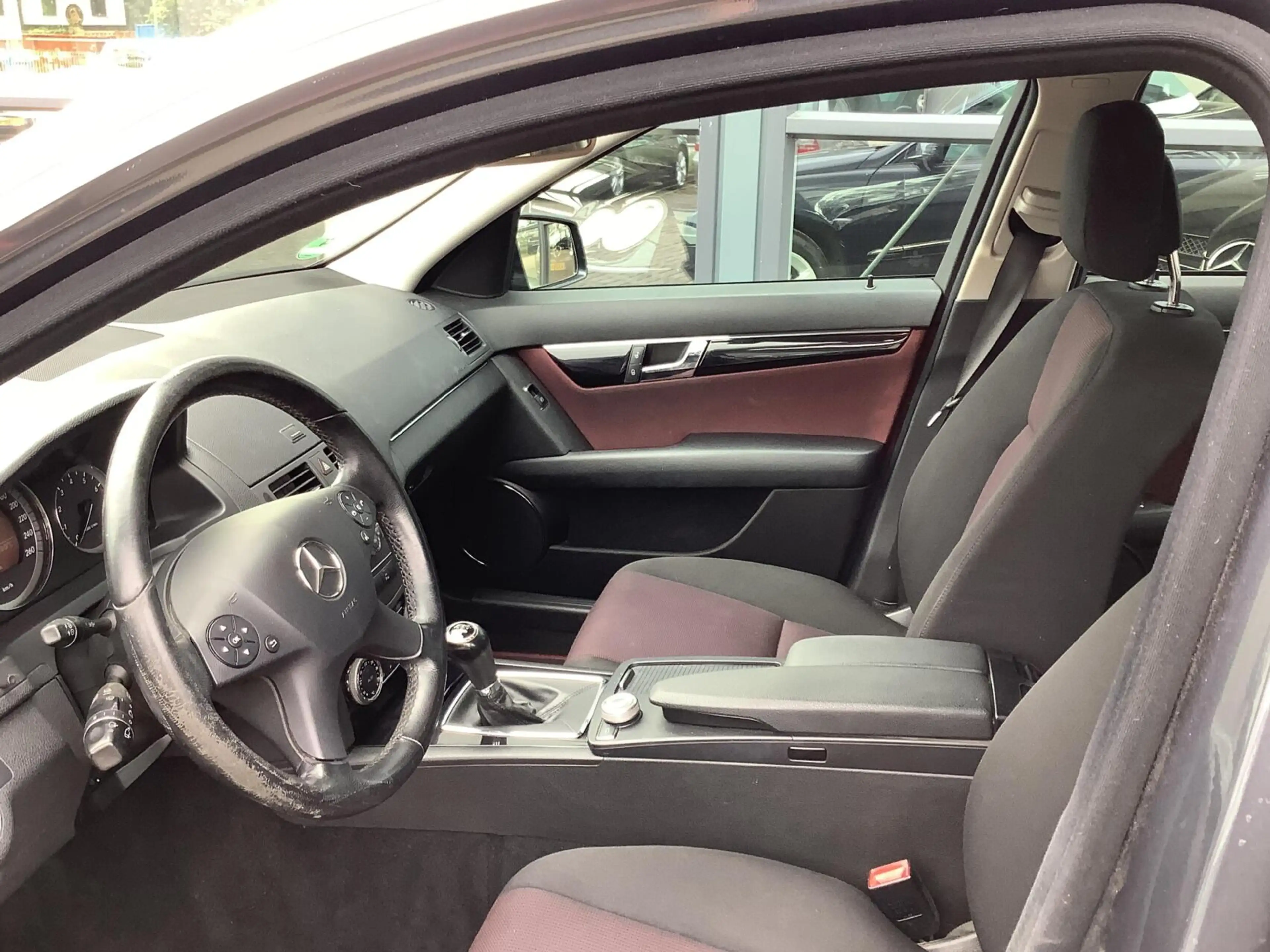 Mercedes-Benz C 180 Estate K BlueEFFICIENCY Business Edition Elegance — photo 14