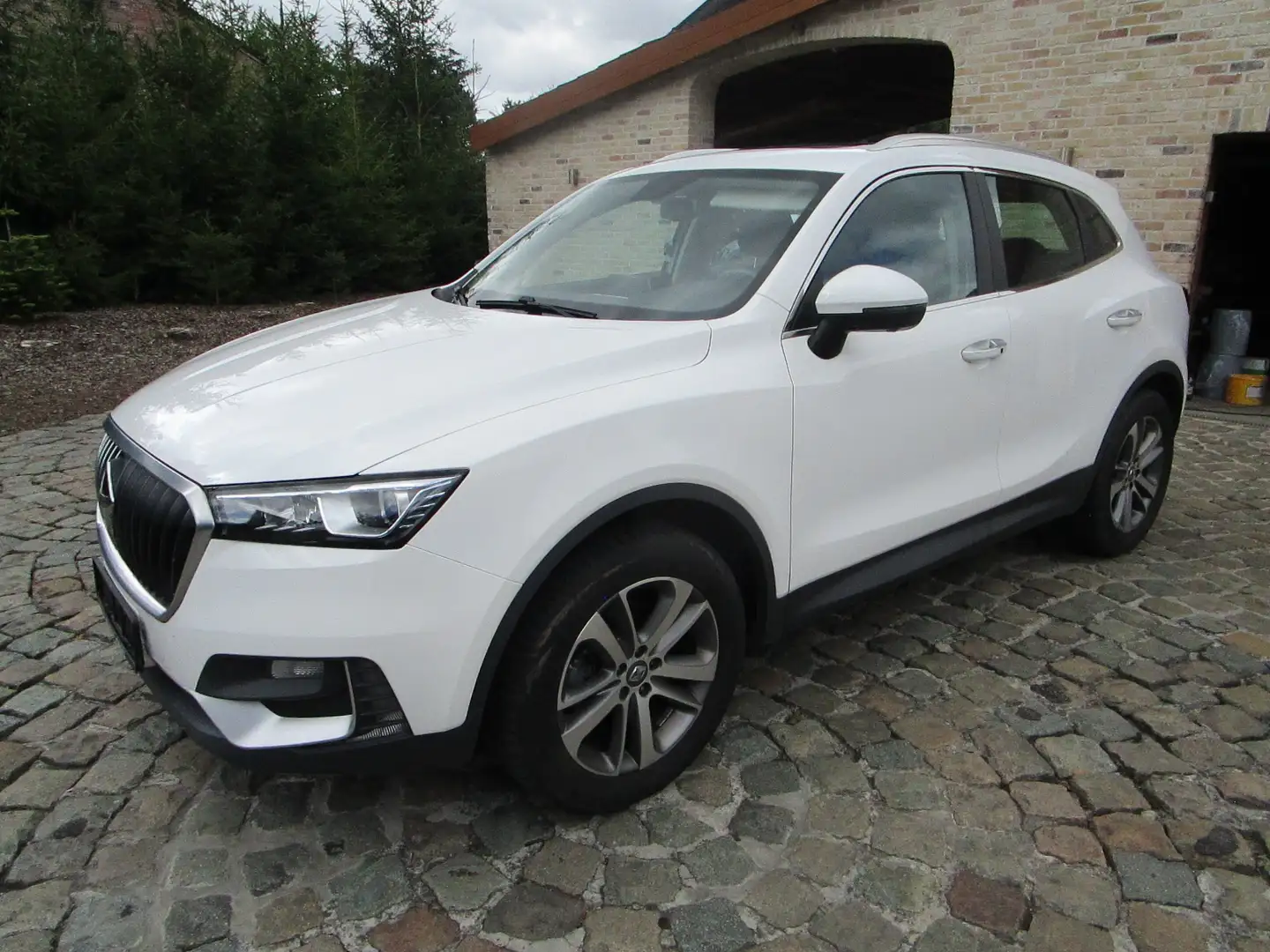 Borgward BX5 2.0 Ess Aut cuir gps To 4 WD Only export Weiß - 1