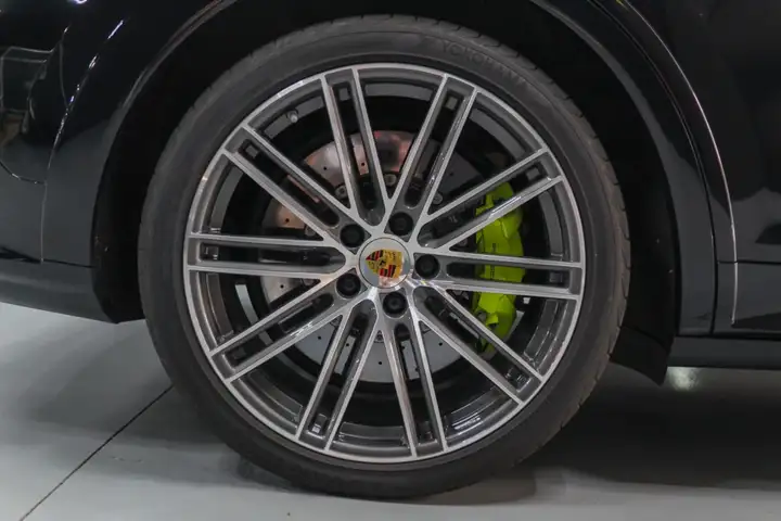 Porsche Cayenne Coupé Turbo S E-Hybrid 4.0 2021, foto 36