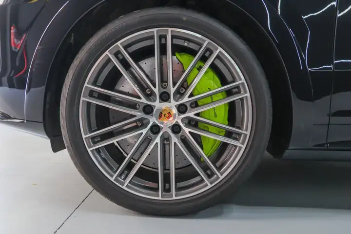 Porsche Cayenne Coupé Turbo S E-Hybrid 4.0 2021, foto 33