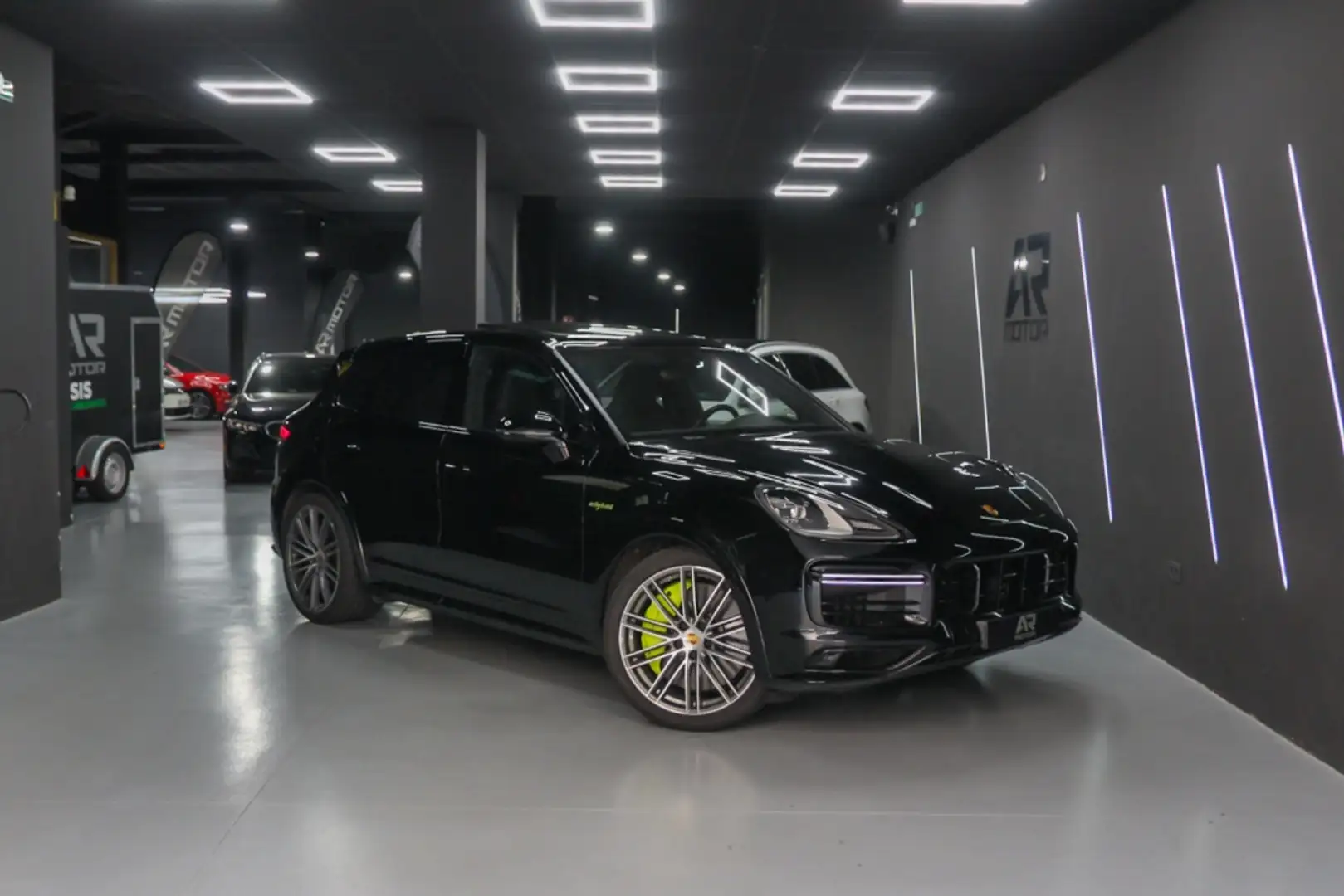 Porsche Cayenne Turbo S E-Hybrid Coupé Aut. Negro - 1