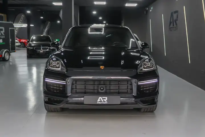 Porsche Cayenne Coupé Turbo S E-Hybrid 4.0 2021, foto 4
