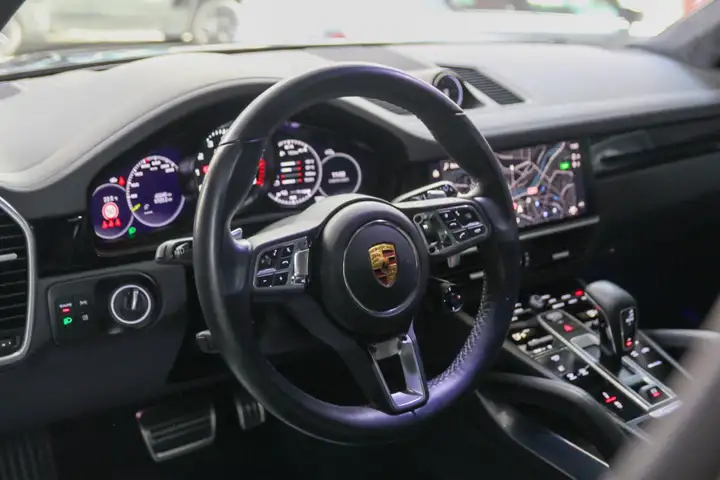 Porsche Cayenne Coupé Turbo S E-Hybrid 4.0 2021, foto 18