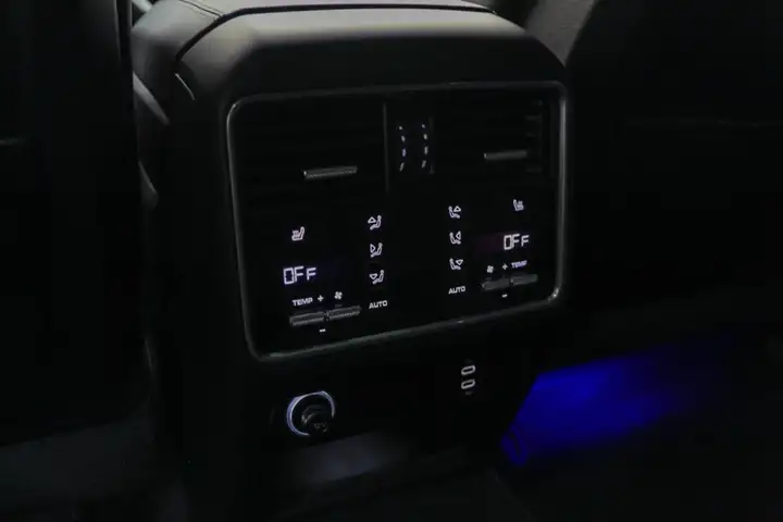 Porsche Cayenne Coupé Turbo S E-Hybrid 4.0 2021, foto 29
