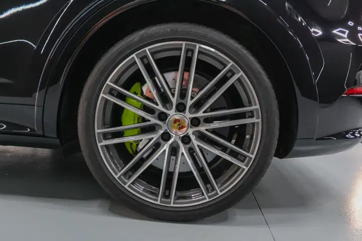 Porsche Cayenne Coupé Turbo S E-Hybrid 4.0 2021, foto 35