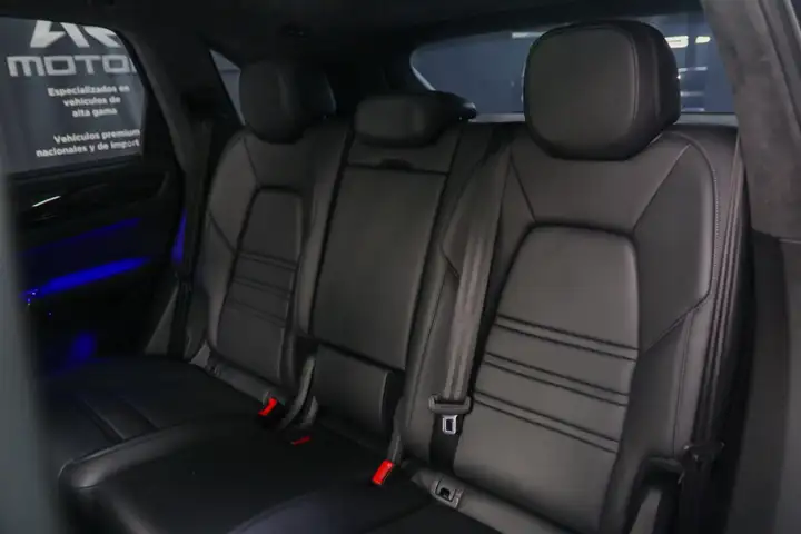 Porsche Cayenne Coupé Turbo S E-Hybrid 4.0 2021, foto 24