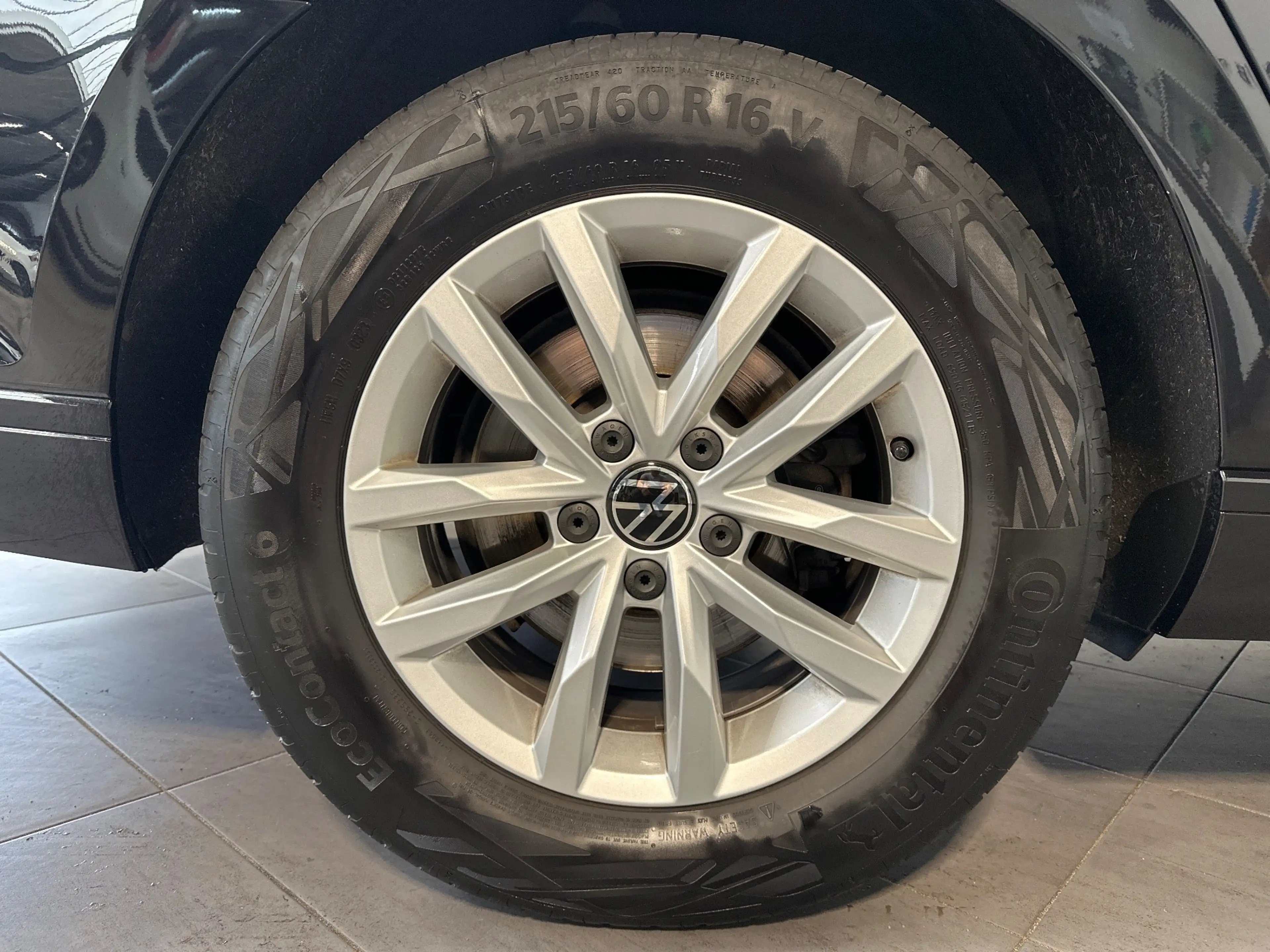 Volkswagen Passat Variant 2.0 TDI DSG Business NAV+LED+PANO+AHK+ACC+KAMERA — photo 3