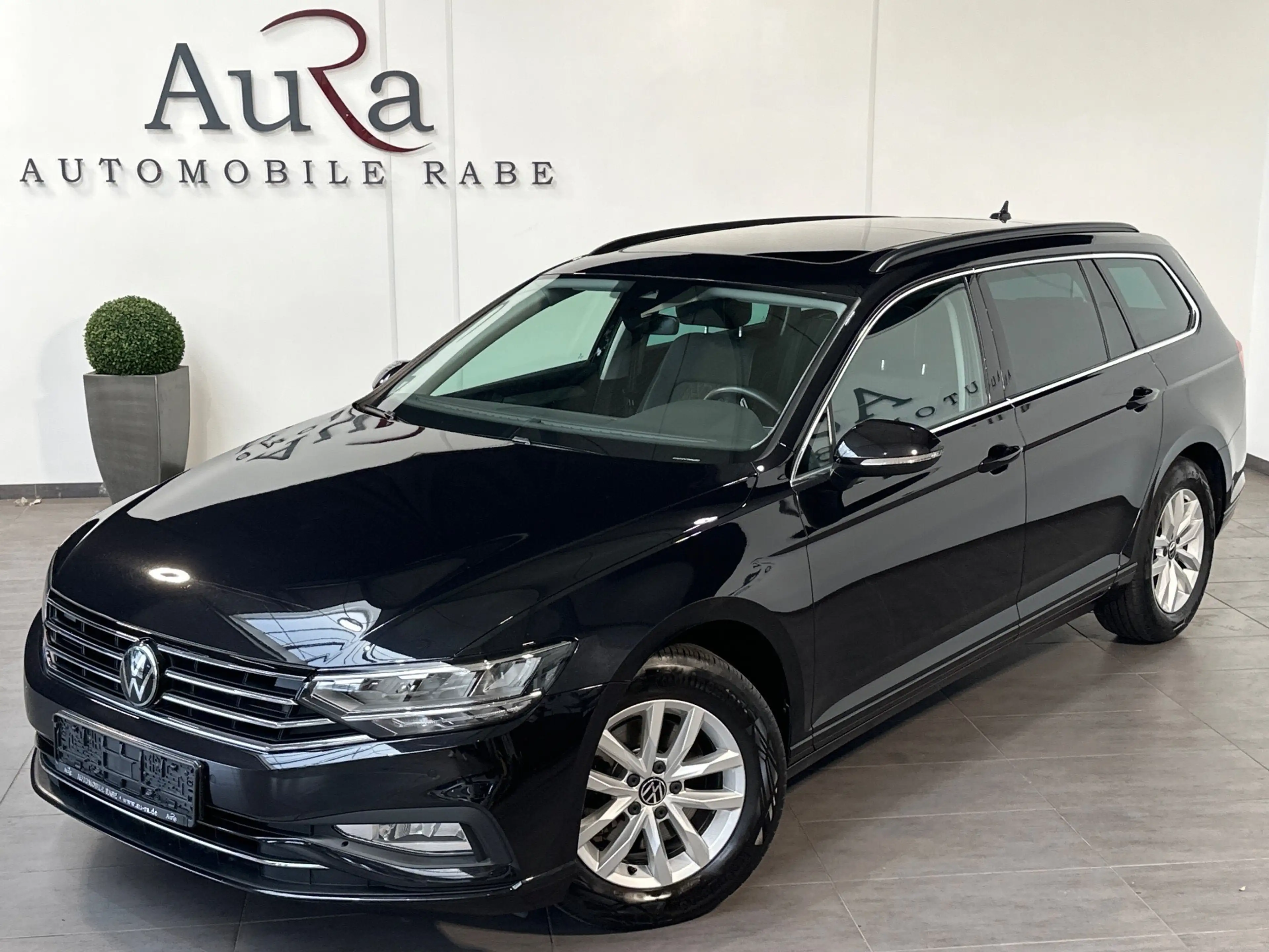 Volkswagen Passat Variant 2.0 TDI DSG Business NAV+LED+PANO+AHK+ACC+KAMERA — photo 2