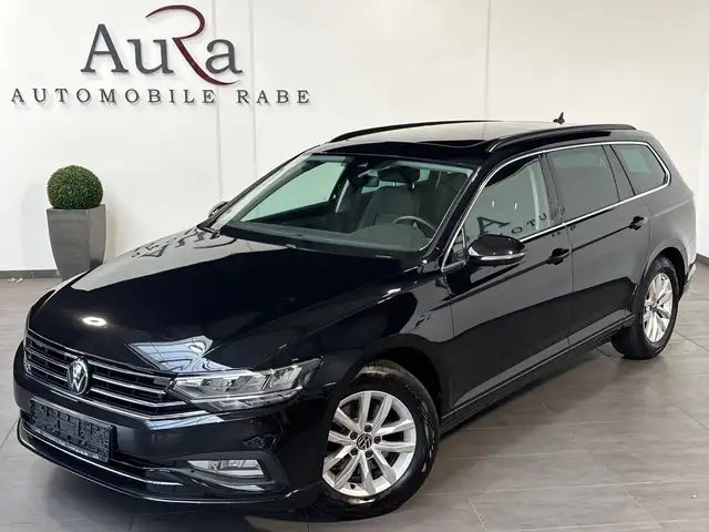 Volkswagen Passat view 2