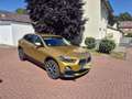 BMW X2 sDrive 18 i Advantage Gelb - thumbnail 1