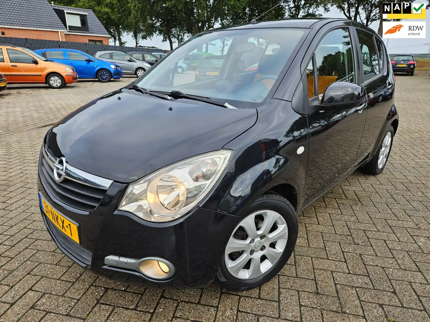 Opel Agila 1.0 Edition LPG 2010. Airco/Lichtmetaal/CV op afst Schwarz - 1
