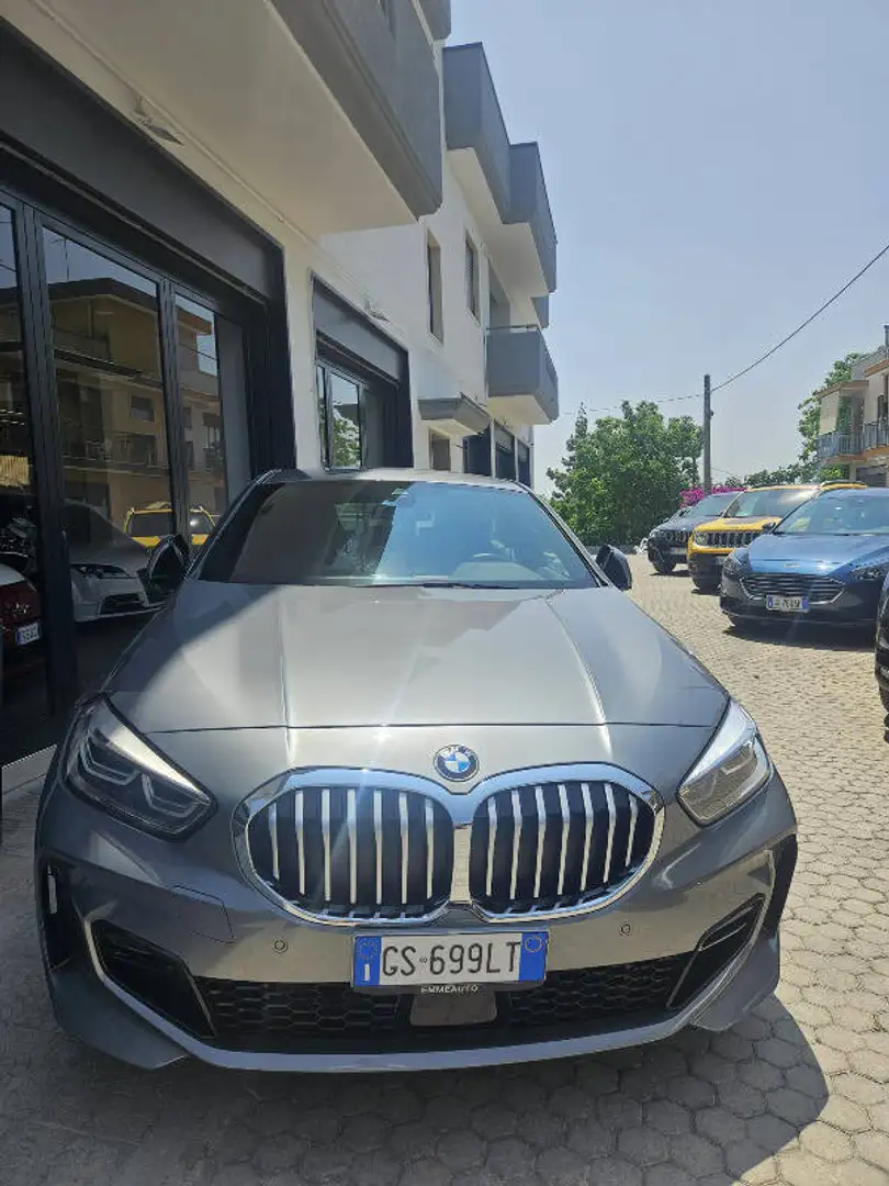 BMW 118 118i Msport 136cv auto Grey - 2