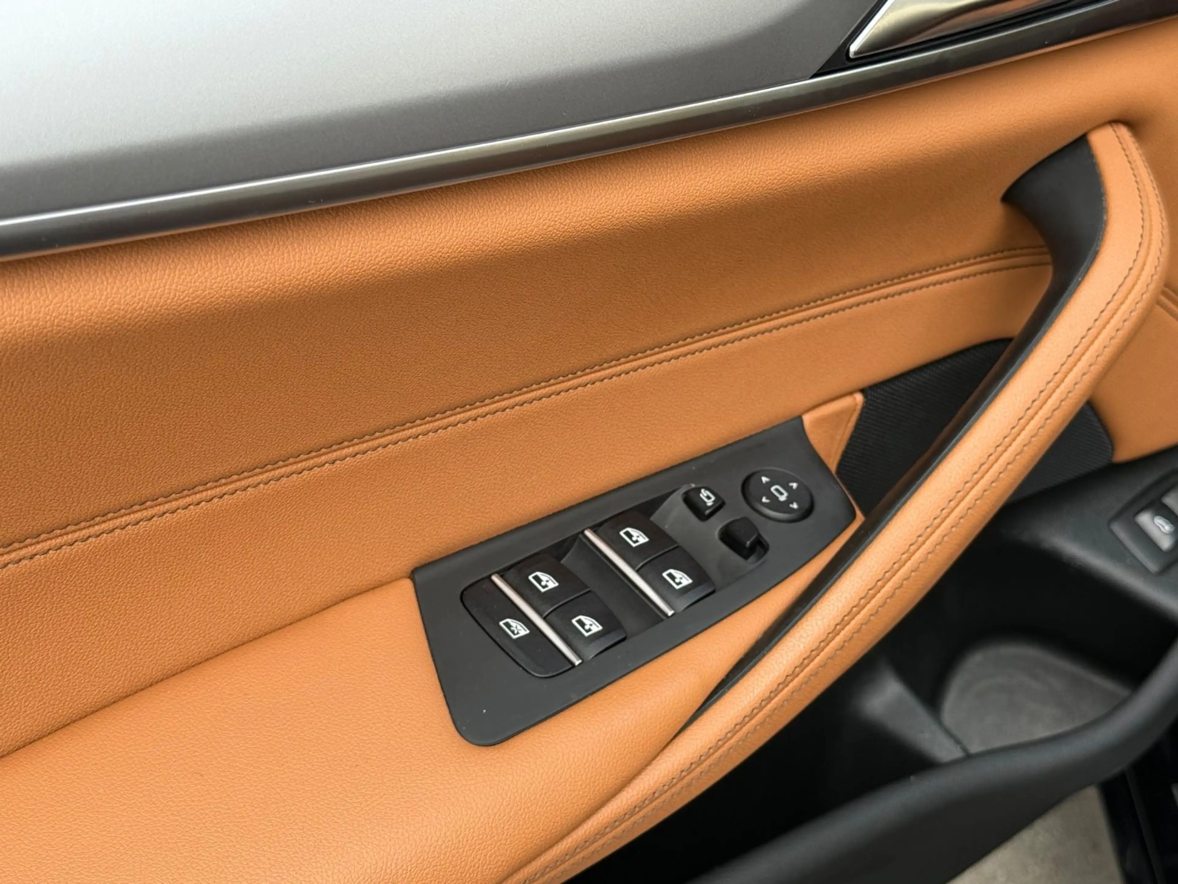 BMW 530 d xDrive Touring Head Up 1. Hand LEDER — photo 15