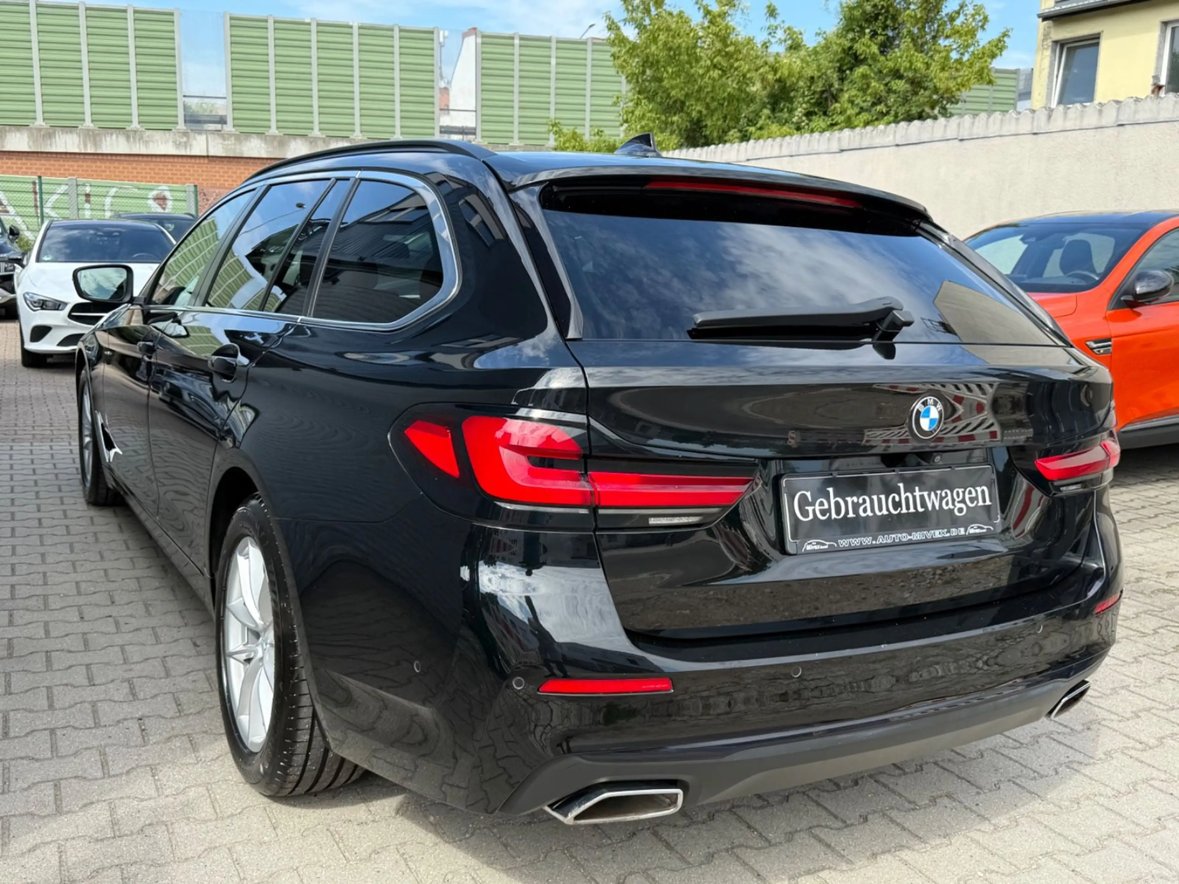 BMW 530 d xDrive Touring Head Up 1. Hand LEDER — photo 4
