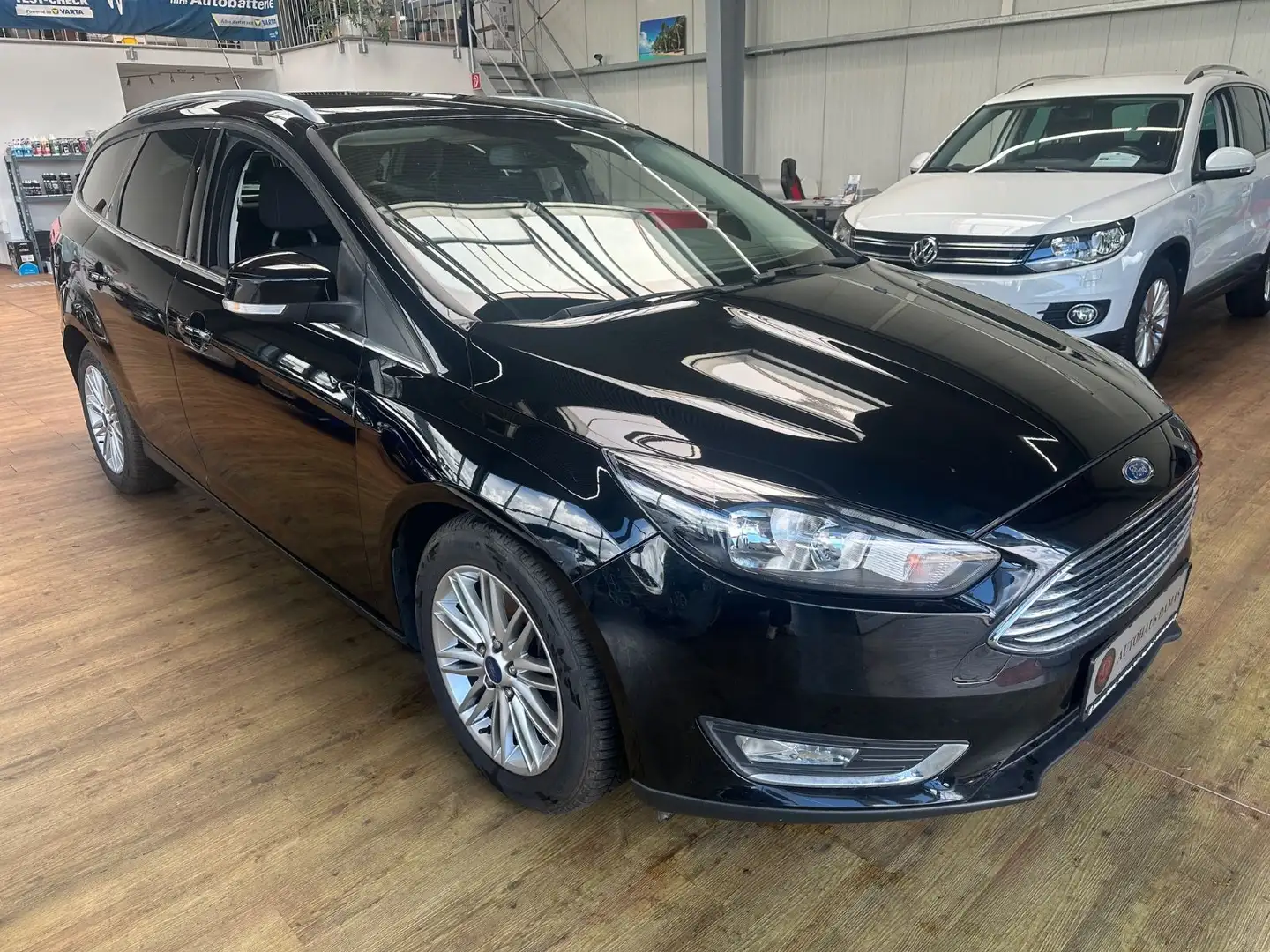 Ford Focus Turnier Titanium,Zahnrimen neu Schwarz - 1