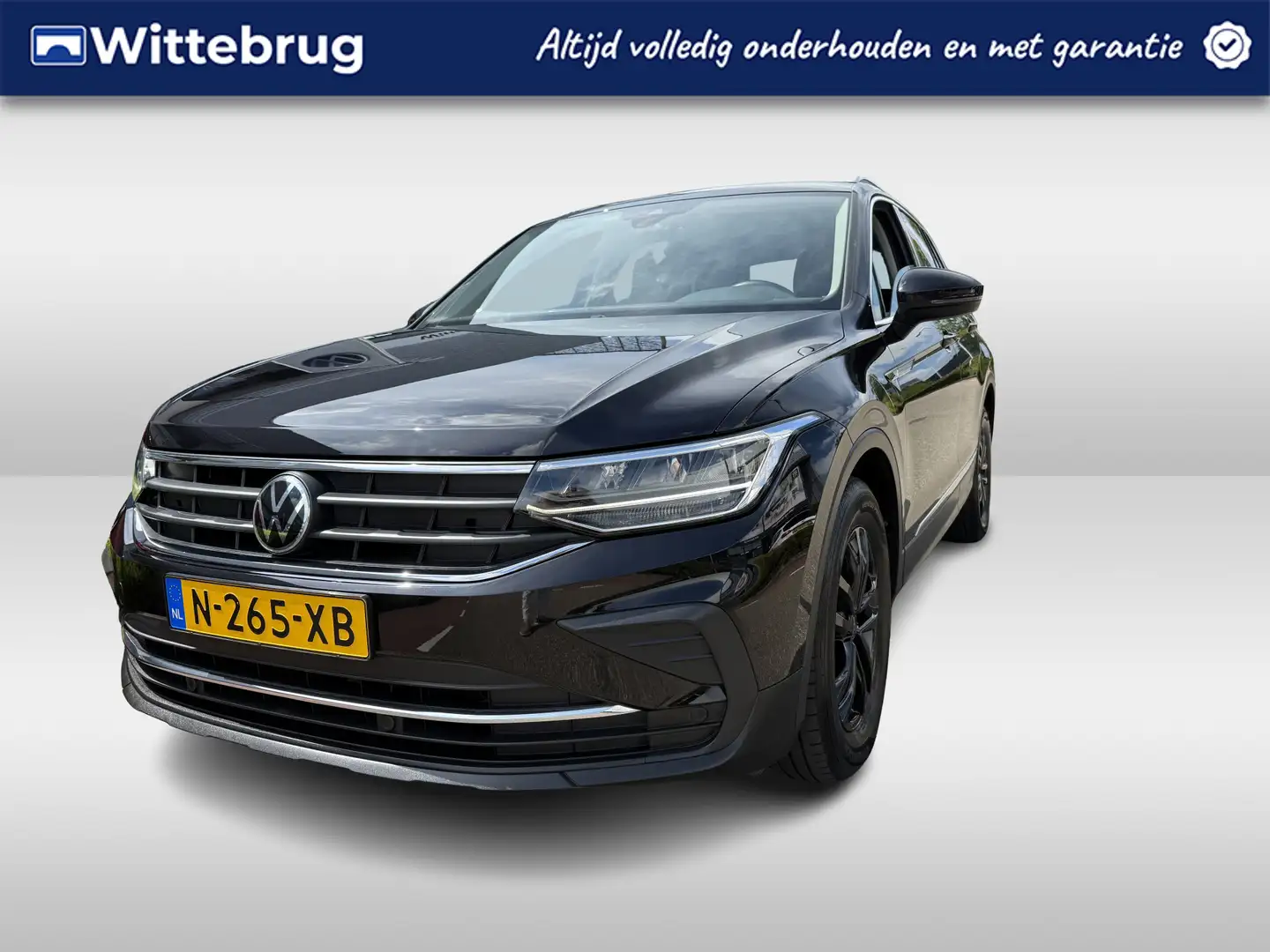 Volkswagen Tiguan 1.5 TSI Life Business / Navi / Carplay Schwarz - 1