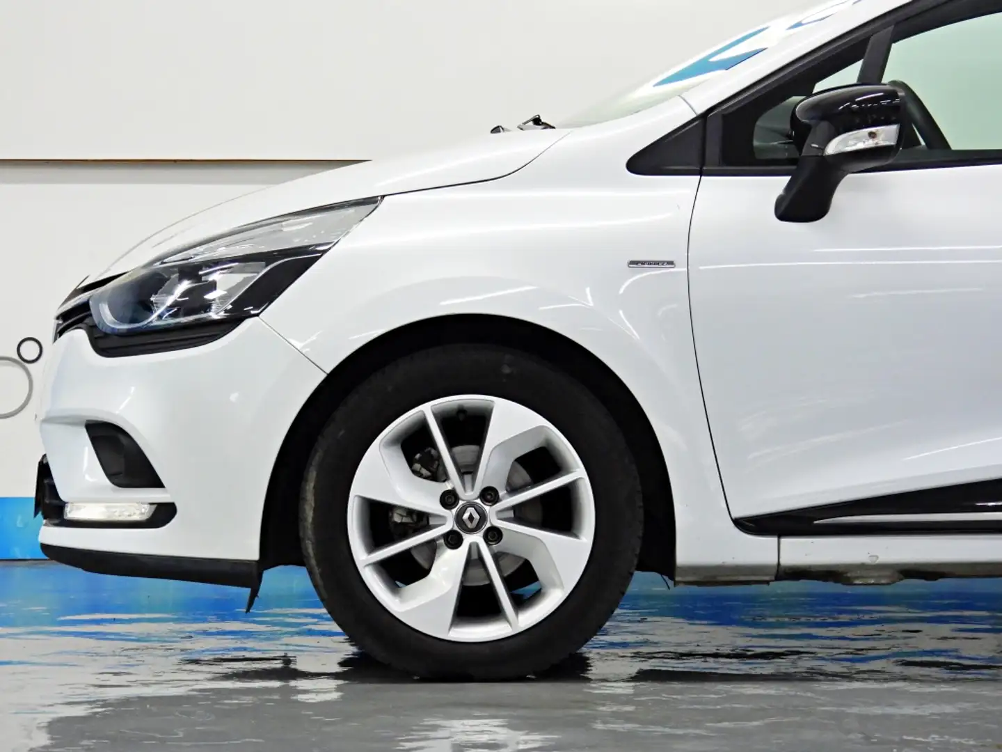 Renault Clio 1.2 Limited 55kW Wit - 2