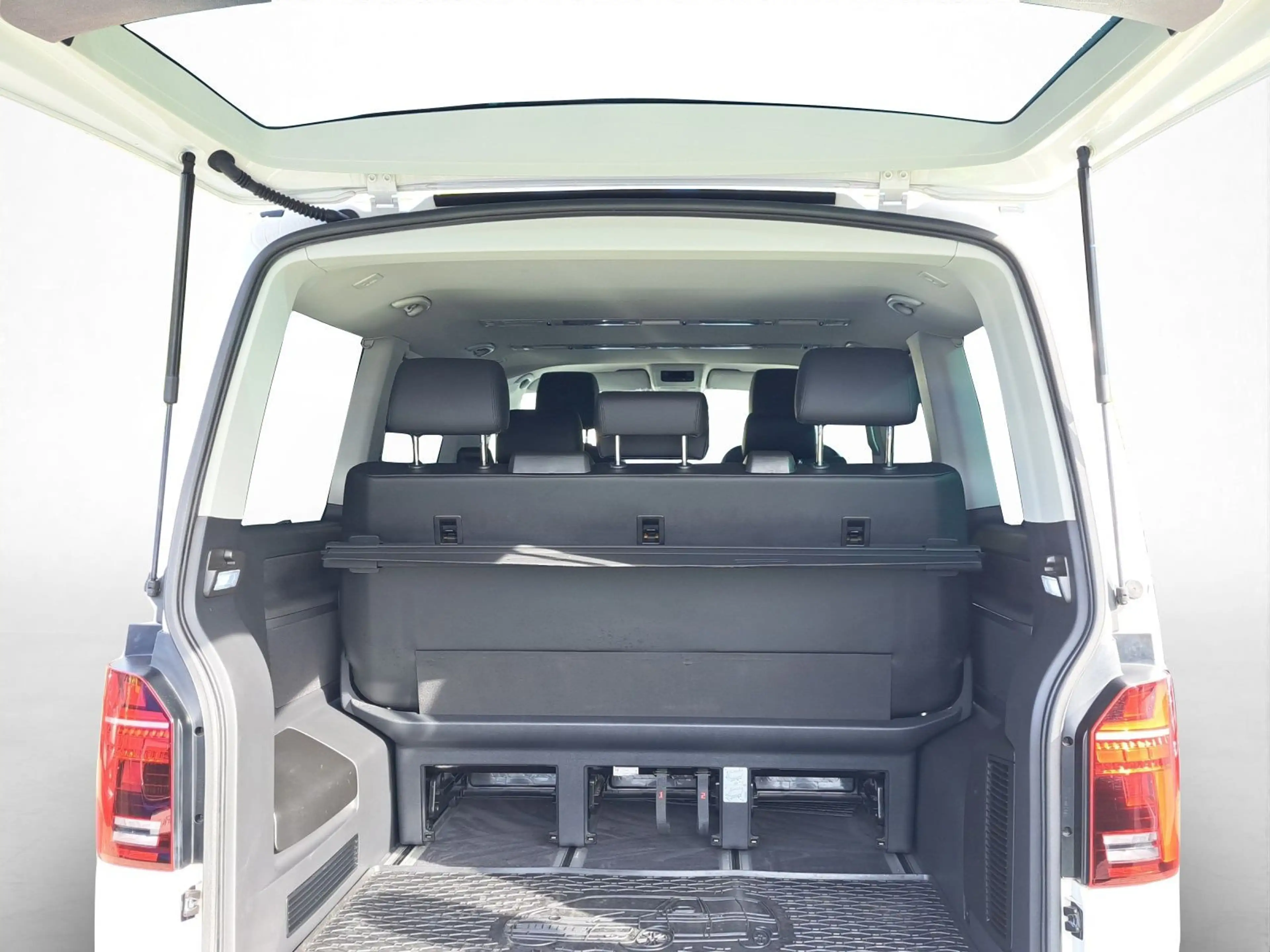 Volkswagen T6.1 Multivan Comfortline 2.0 TDI ACC|NAVI|STAND — photo 10