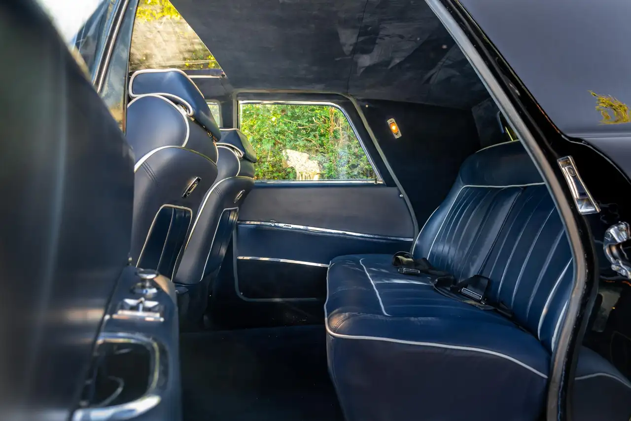 Stutz Duplex Blackhawk Sedan | 1 van 2, foto 9