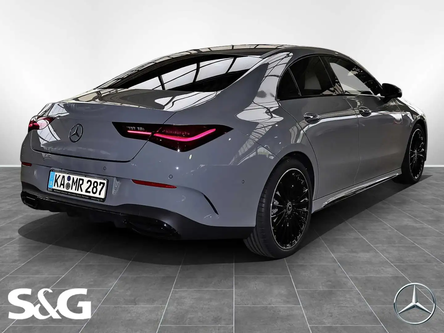 Mercedes-Benz CLA 250 4M Coupé AMG Distronic+360°+M-LED+Pano Gris - 2